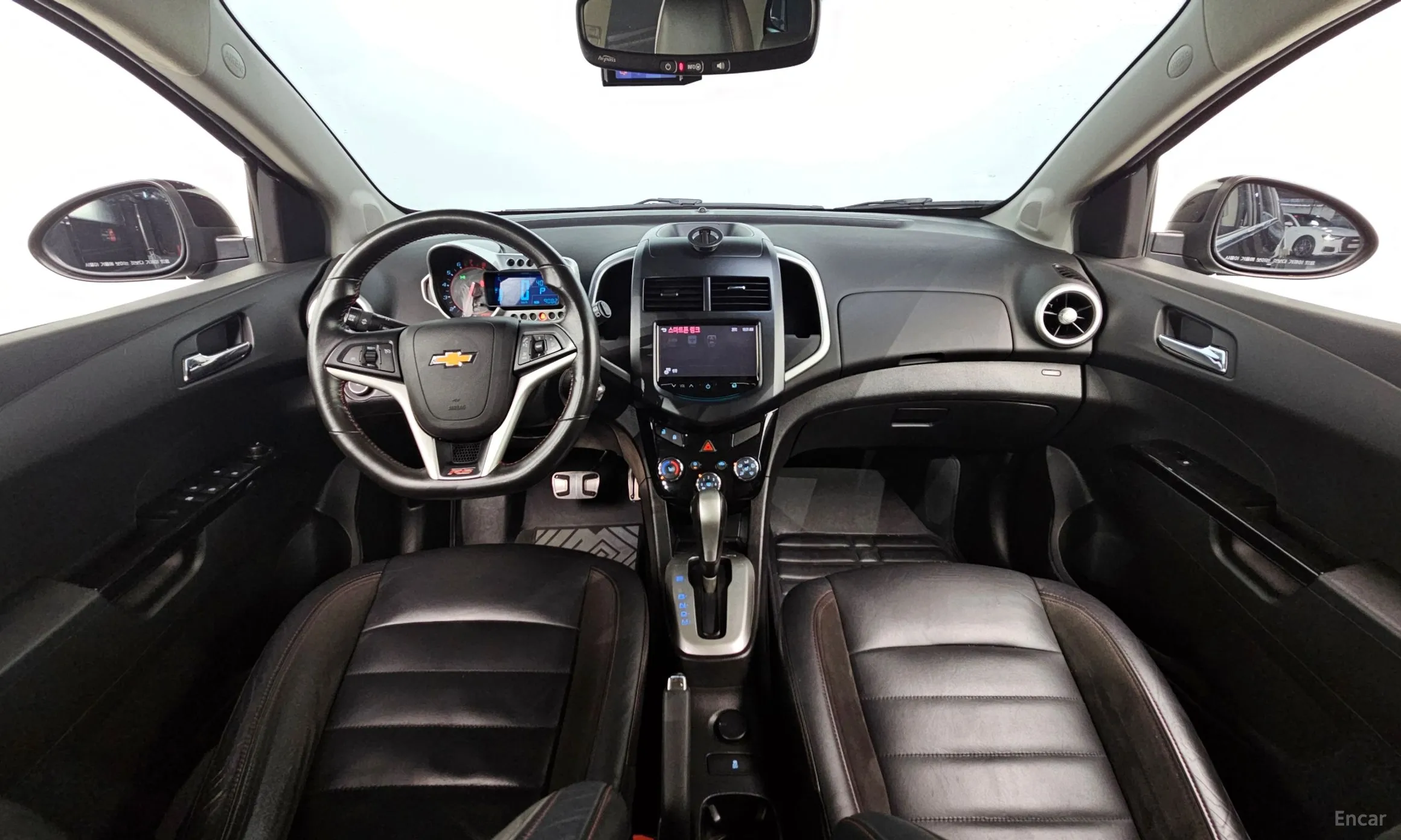 Chevrolet (GM Daewoo) Aveo Hatchback превью 4