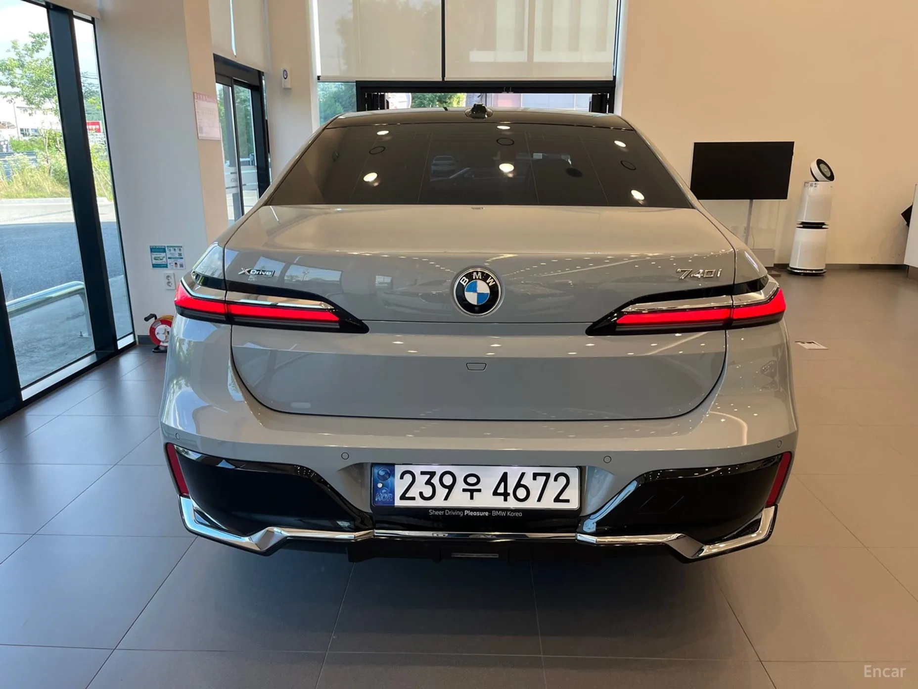 BMW 7 Series (G70) превью 3