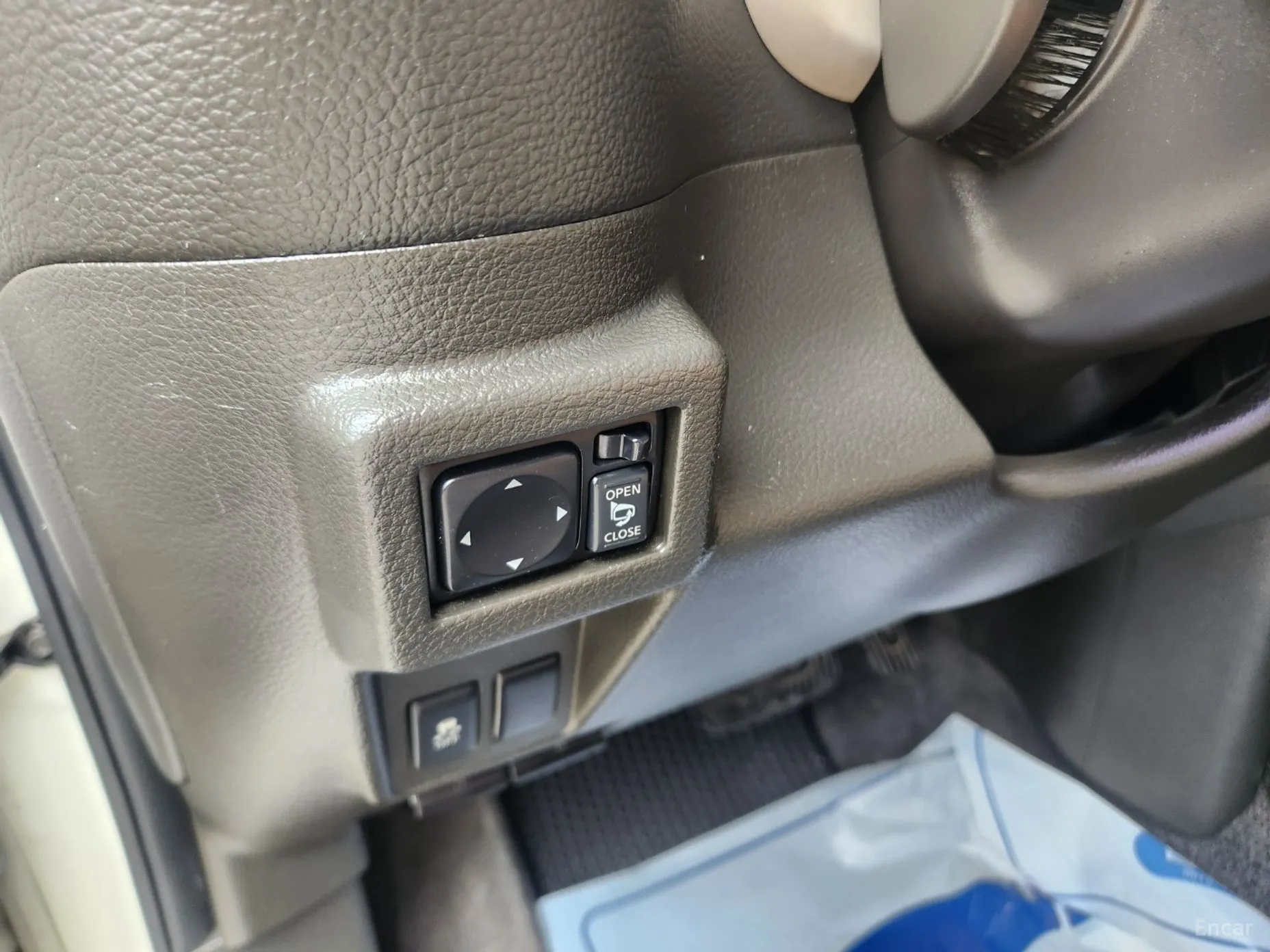 Nissan Cube превью 8