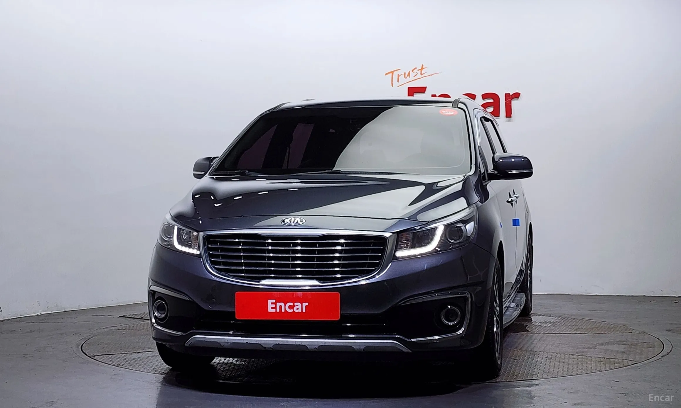 Kia Carnival превью 2