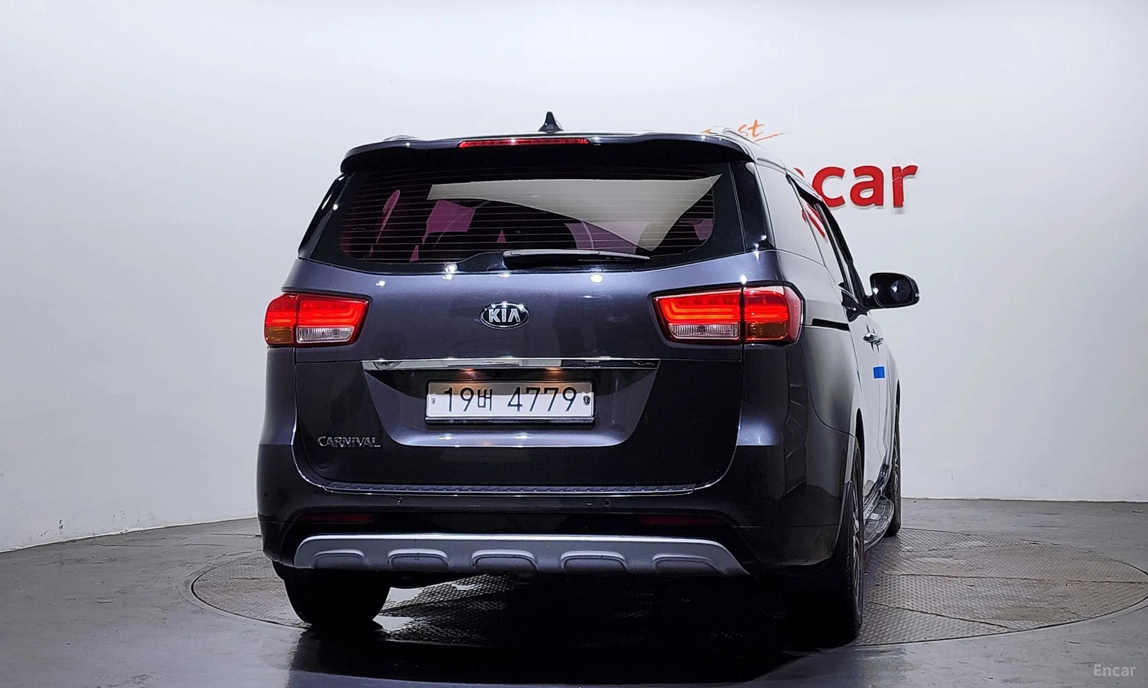 Kia Carnival превью 3