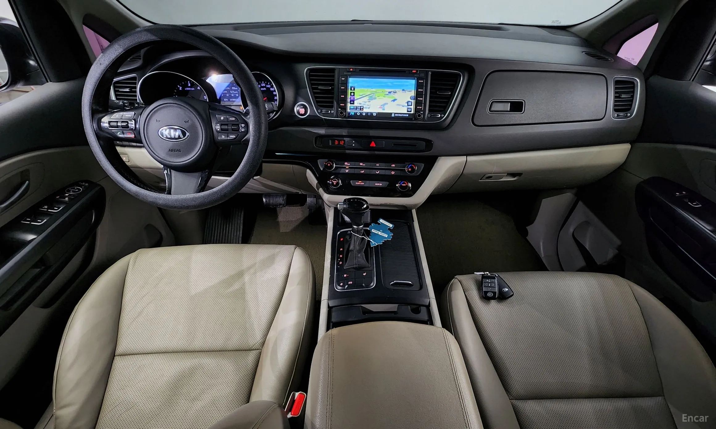 Kia Carnival превью 4