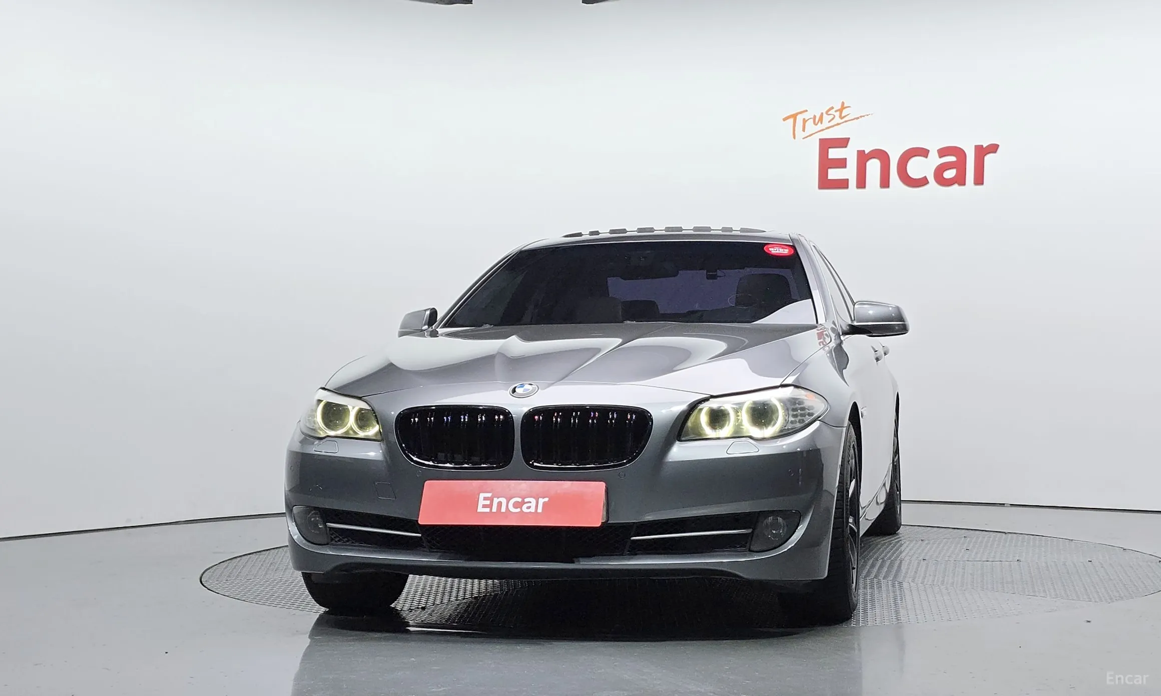 BMW 5 Series (F10) превью 2