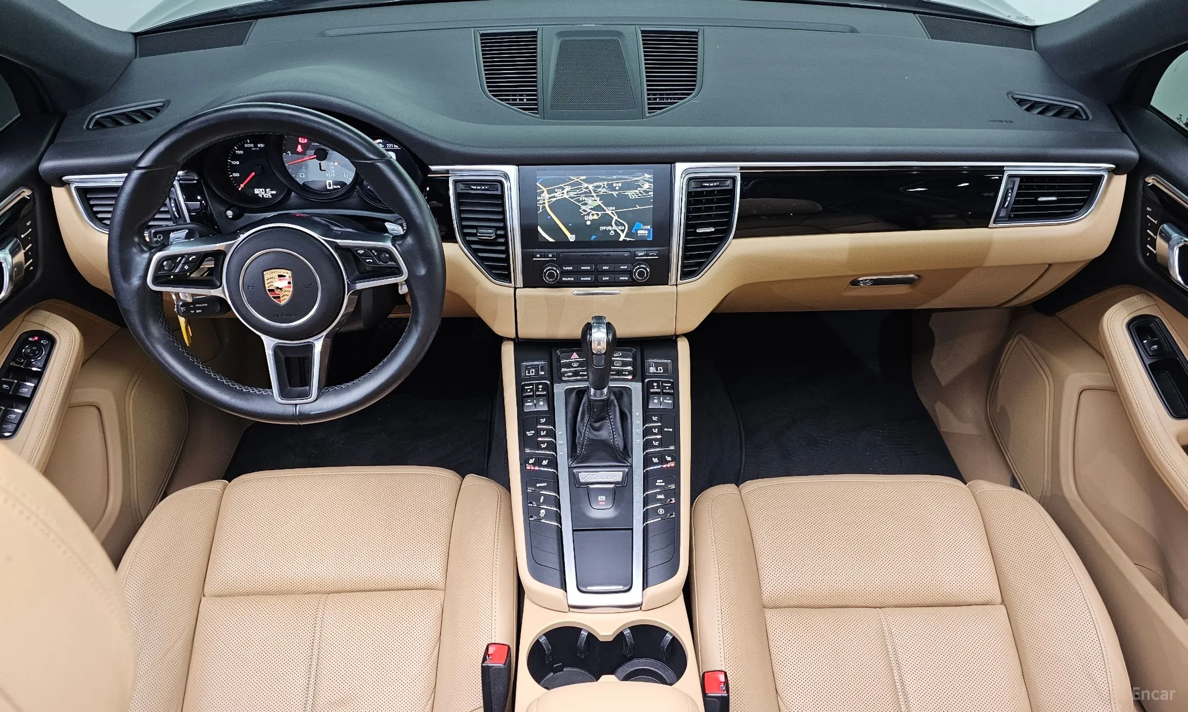Porsche Macan превью 4