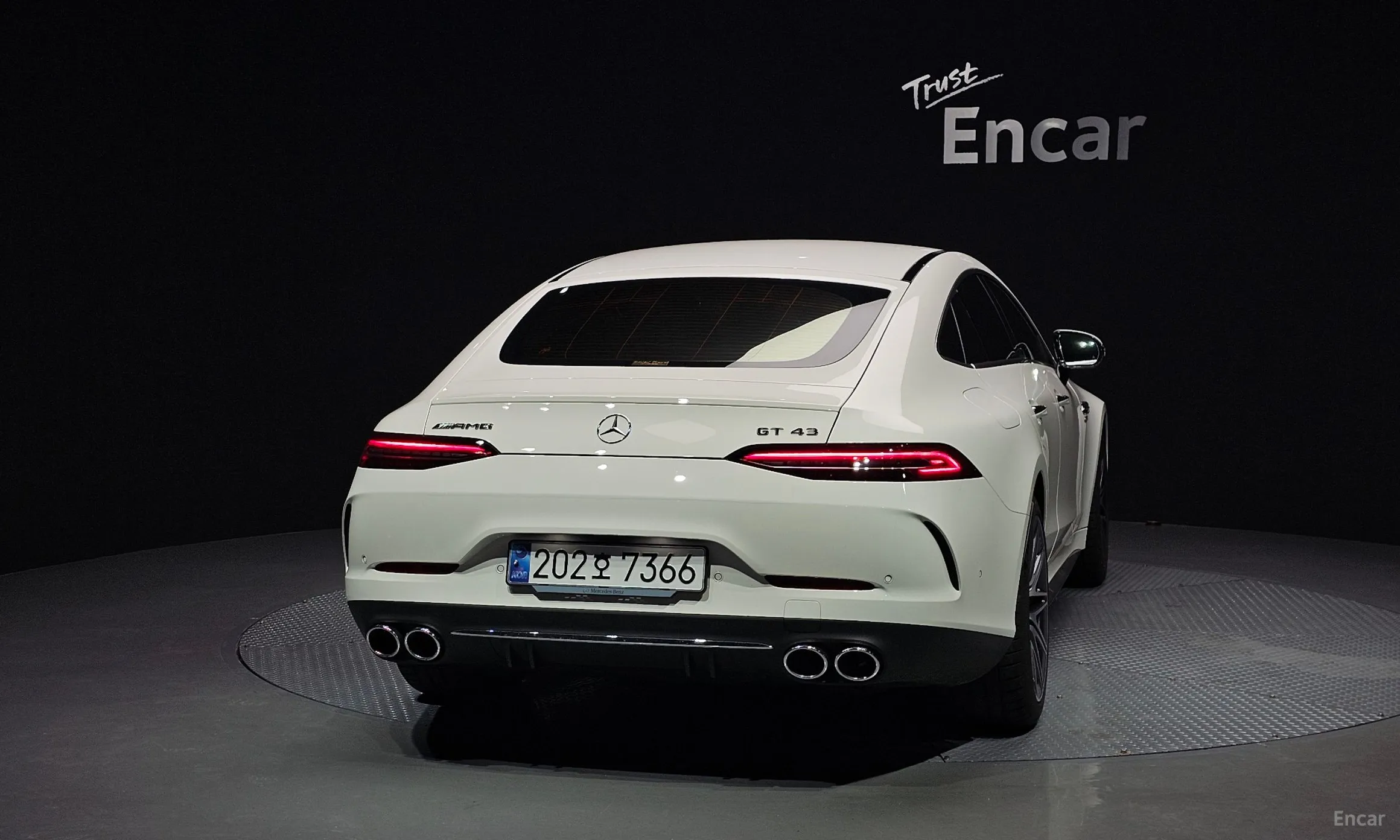 Mercedes Benz AMG GT превью 3