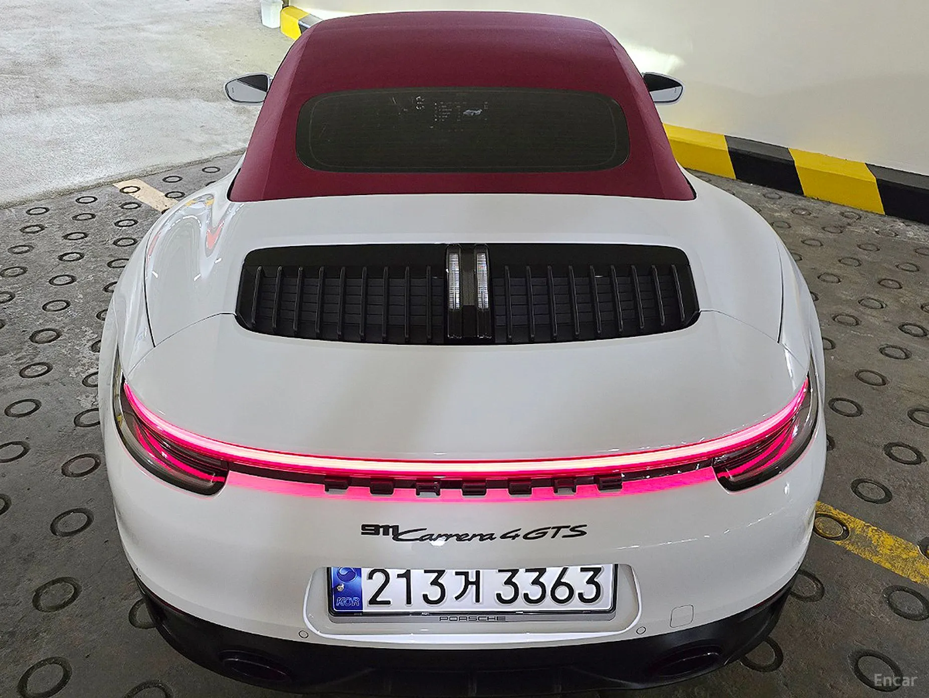 Porsche 911 (992) превью 3