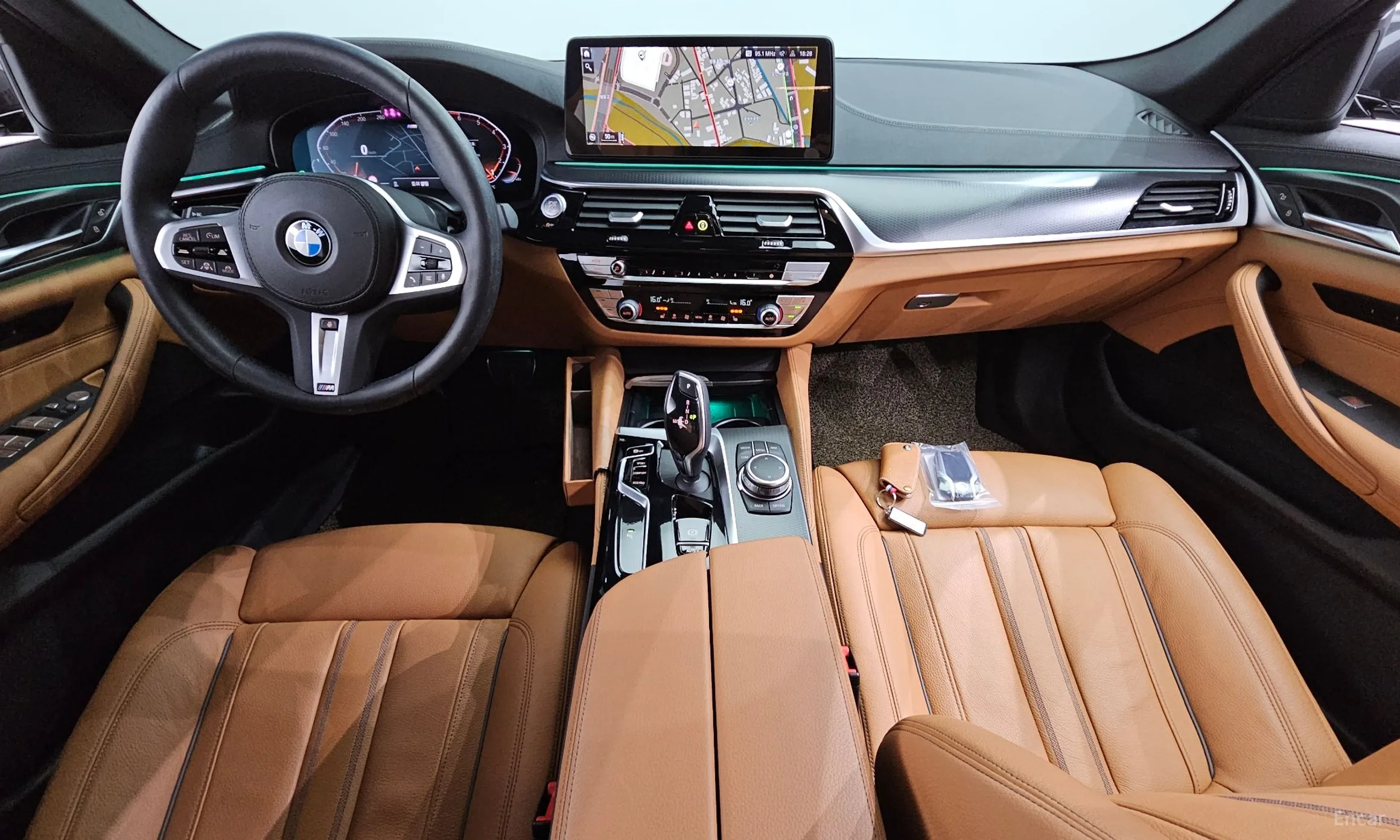 BMW 5 Series (G30) превью 4