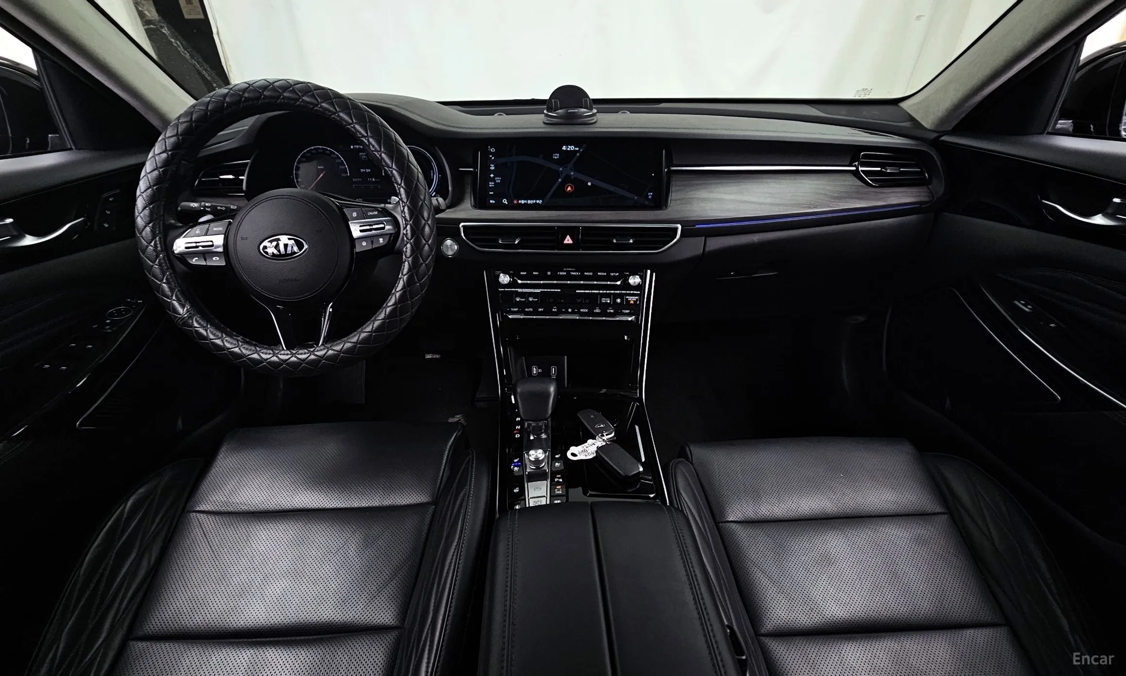 Kia K7 Premier Hybrid превью 4
