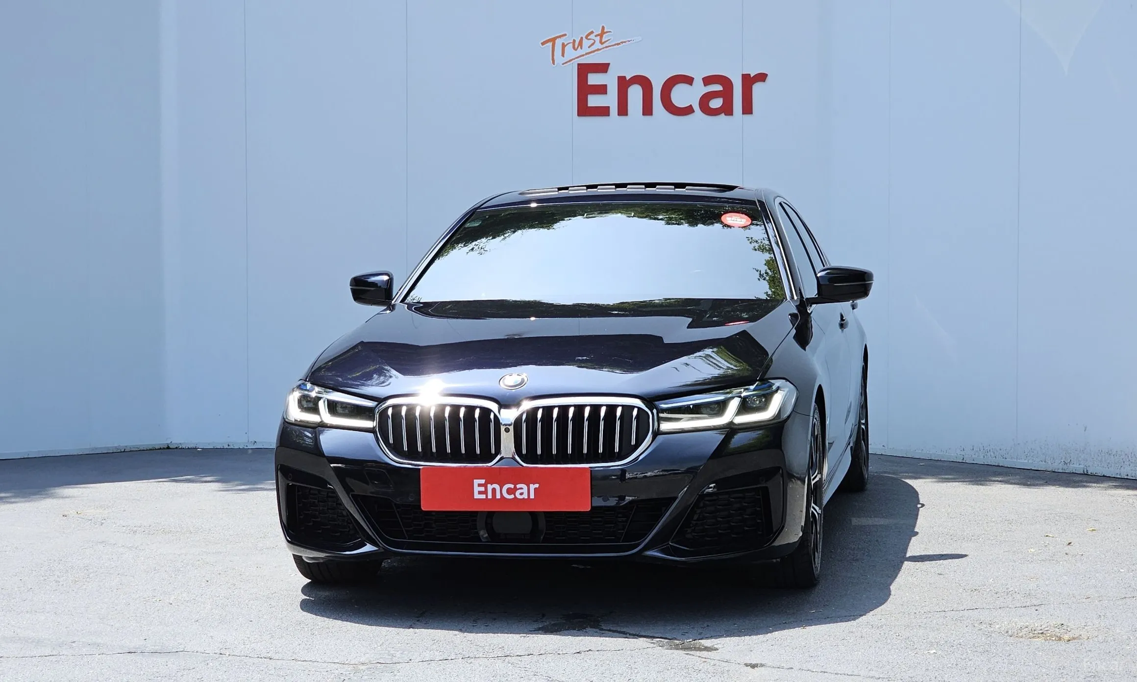 BMW 5 Series (G30) превью 2