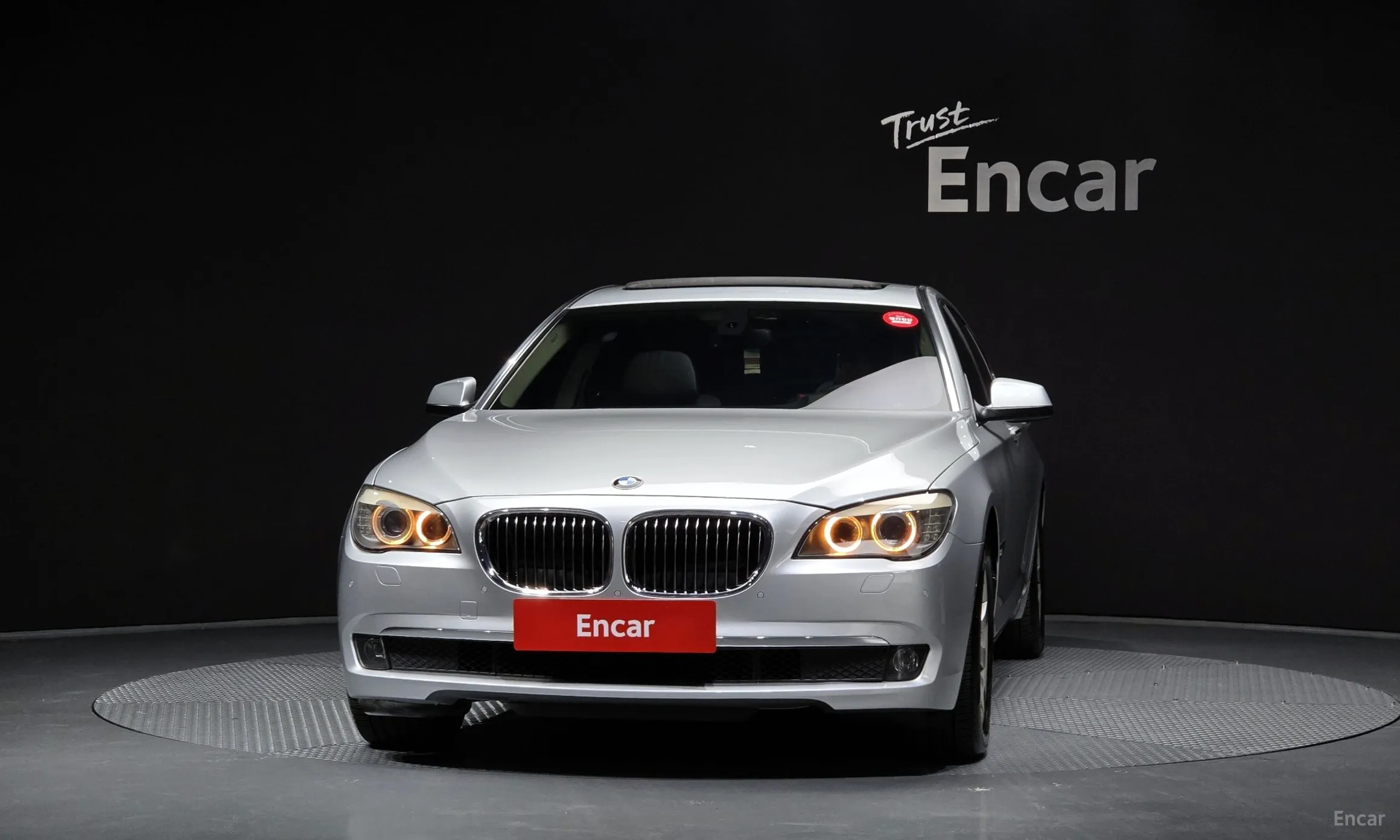 BMW 7 Series (F01) превью 2