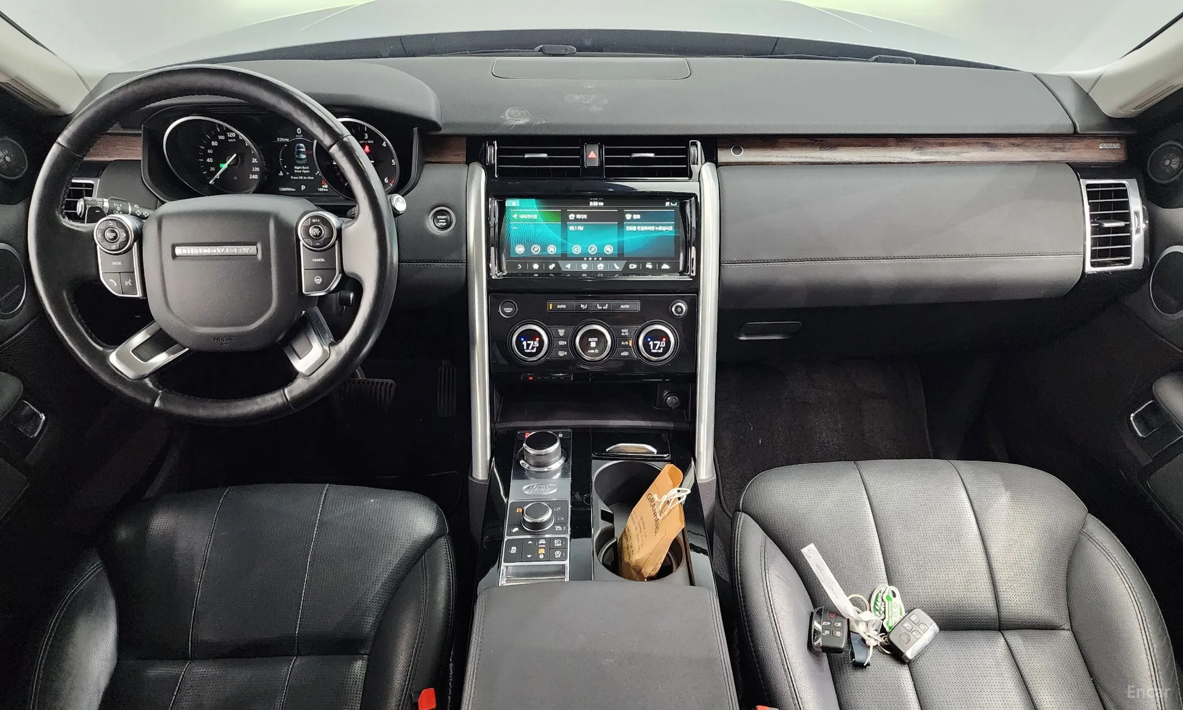 Land Rover Discovery 5 превью 7