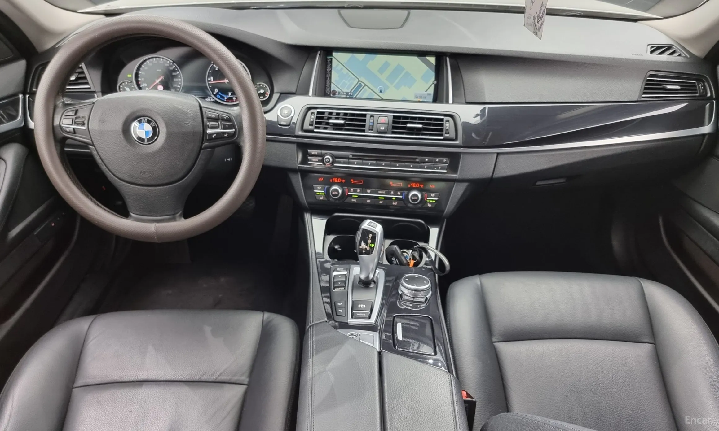 BMW 5 Series (F10) превью 4