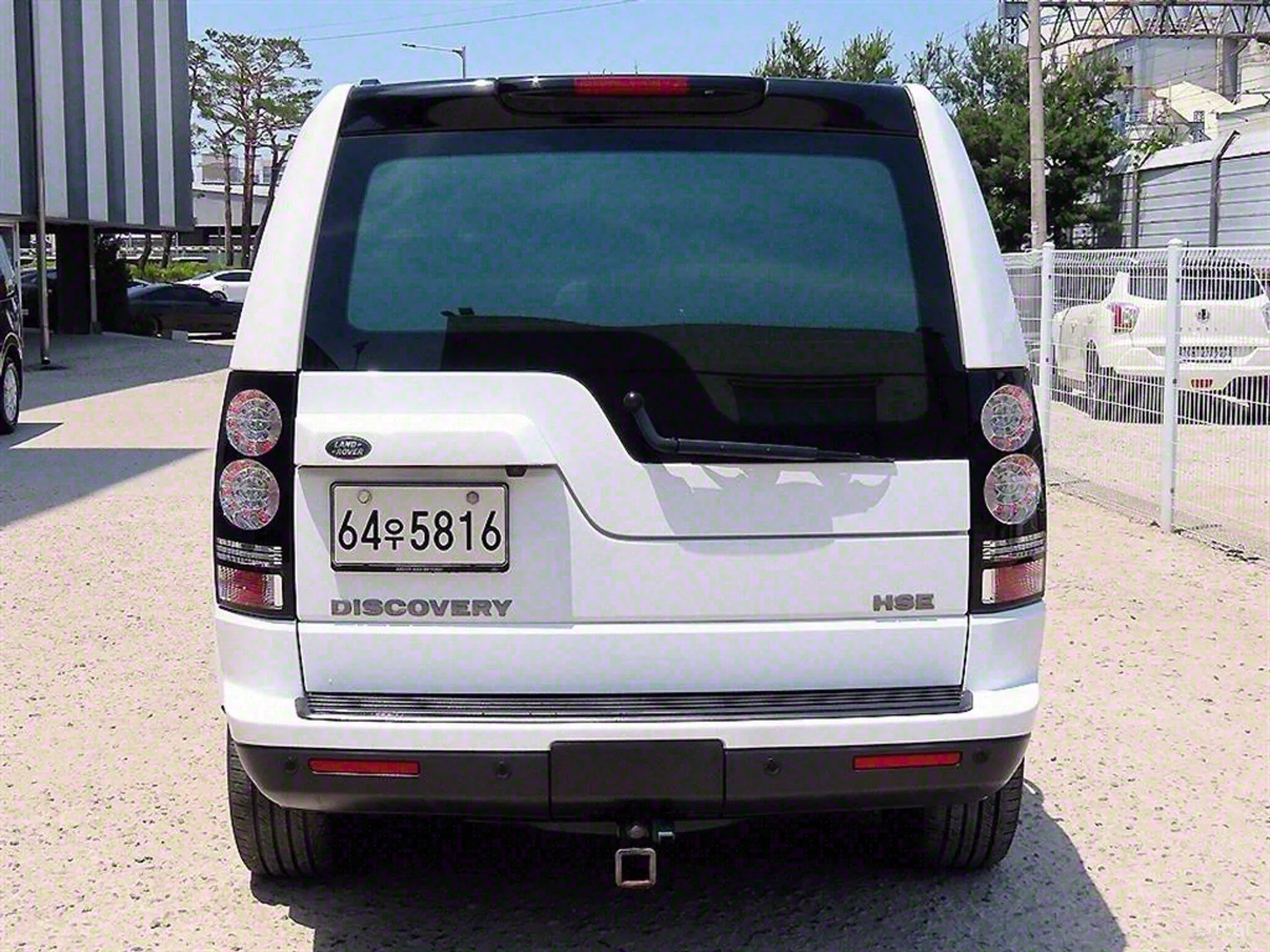 Land Rover Discovery 4 превью 3