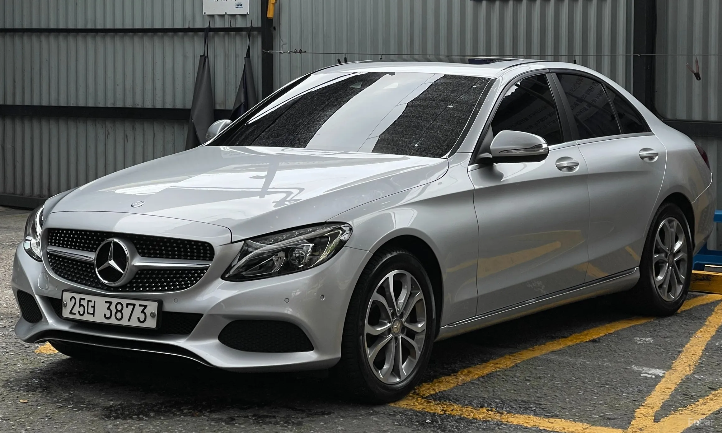 Mercedes Benz C-Class W205