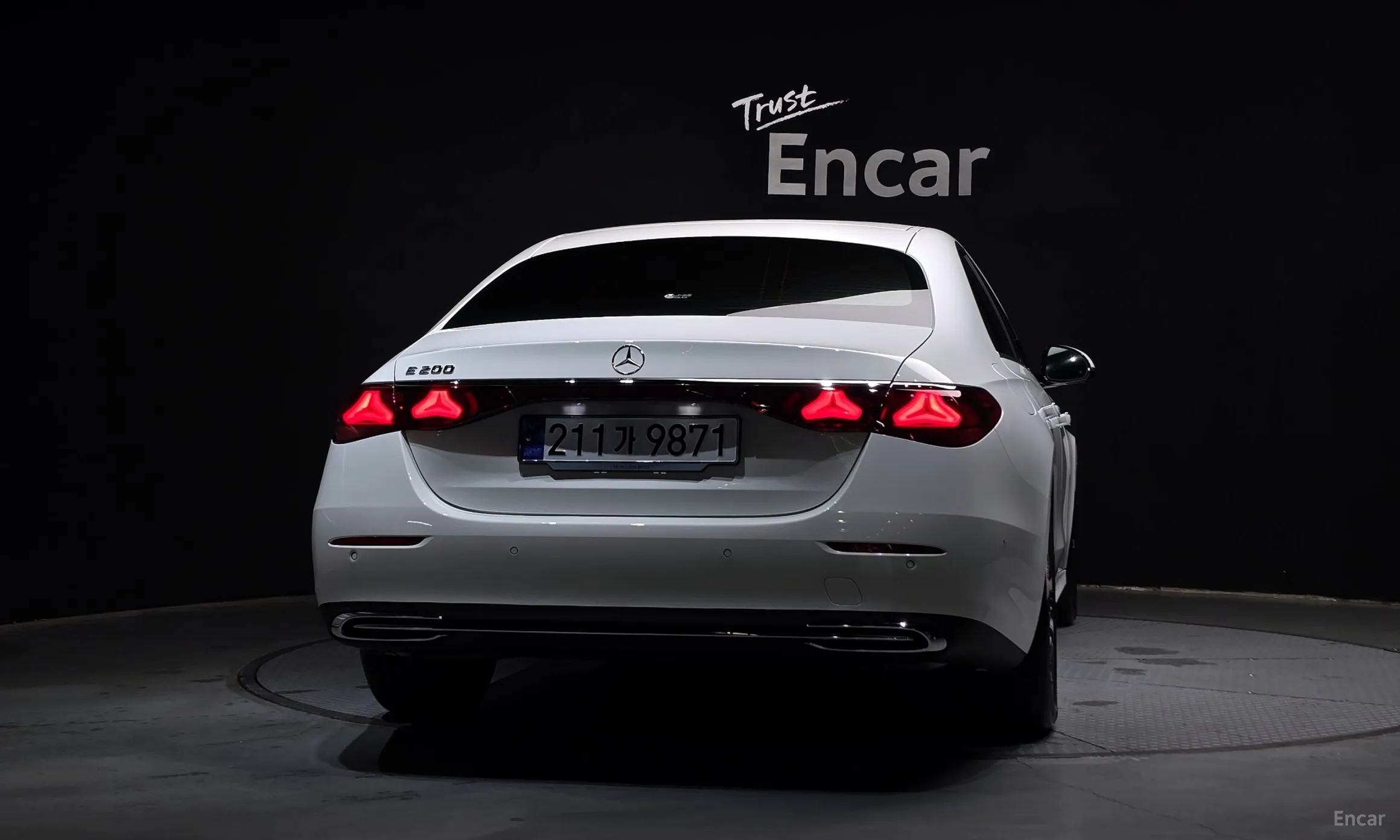 Mercedes Benz E-Class W214 превью 3
