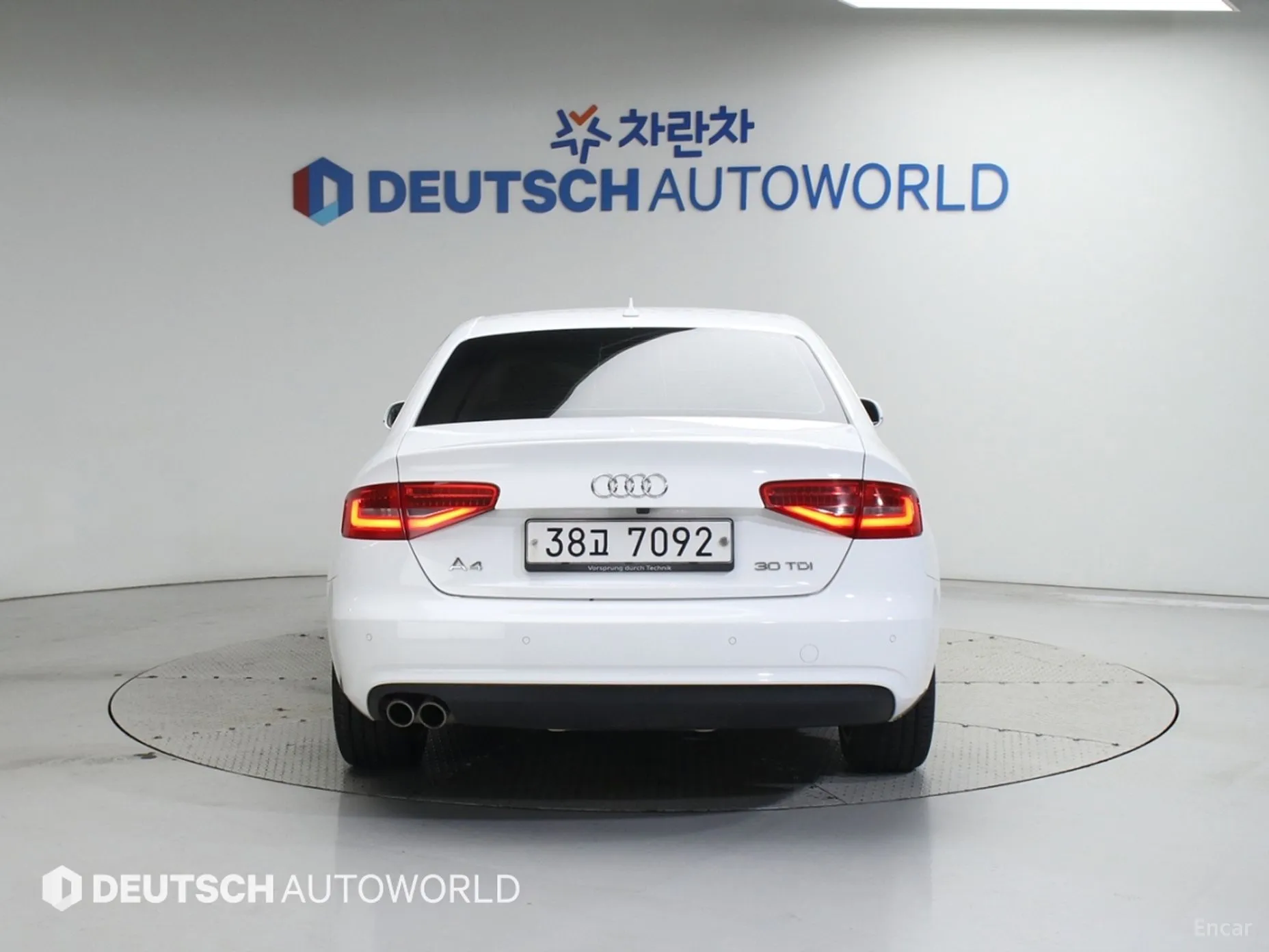 Audi New A4 превью 3