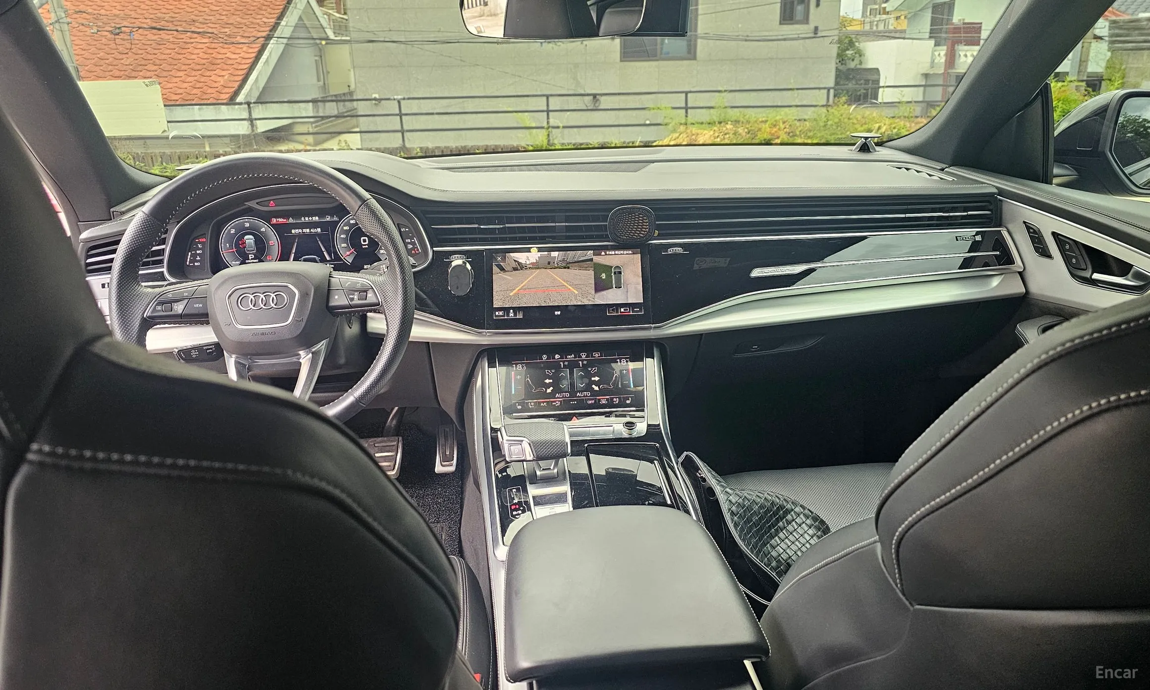 Audi Q8 (4M)