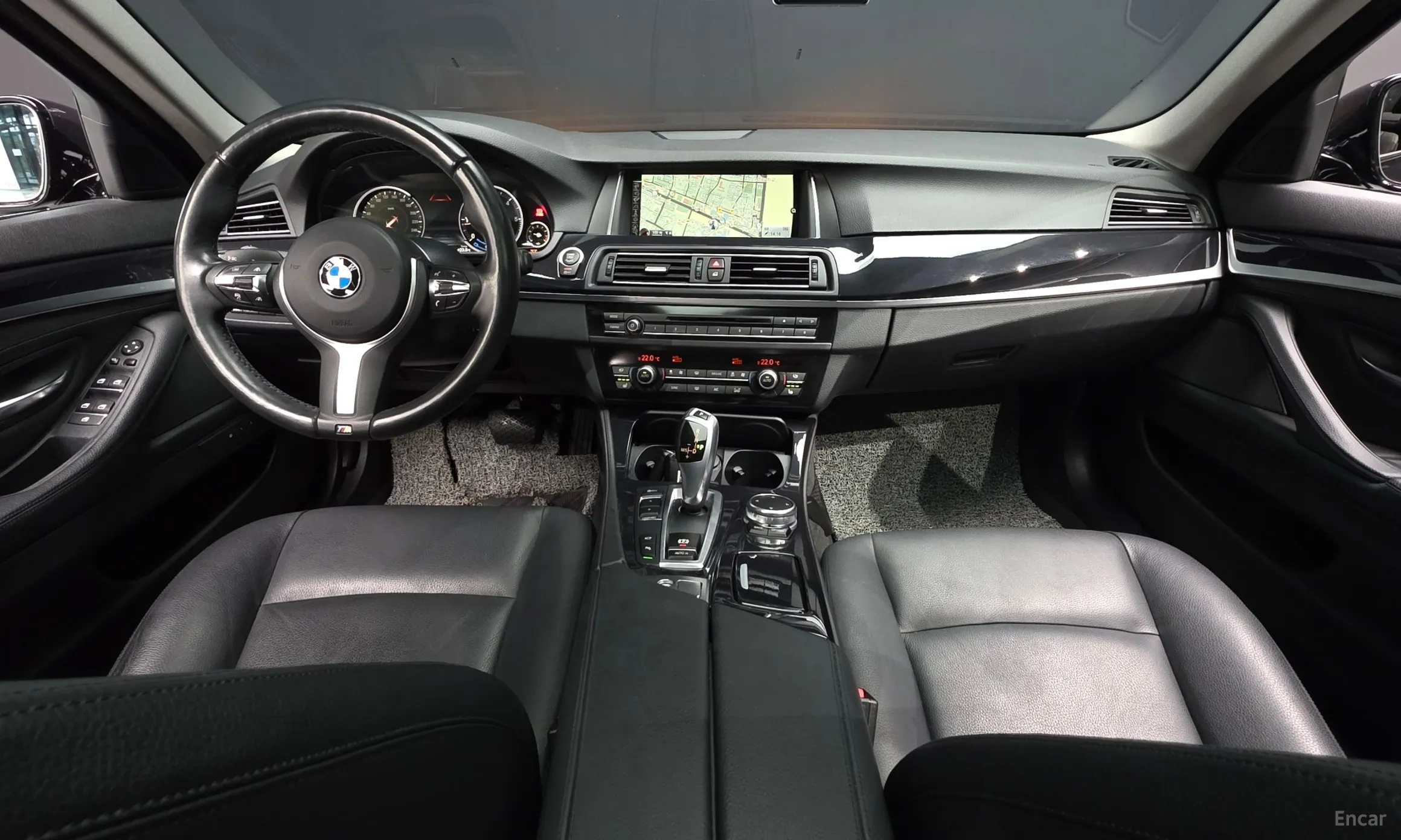 BMW 5 Series (F10) превью 4