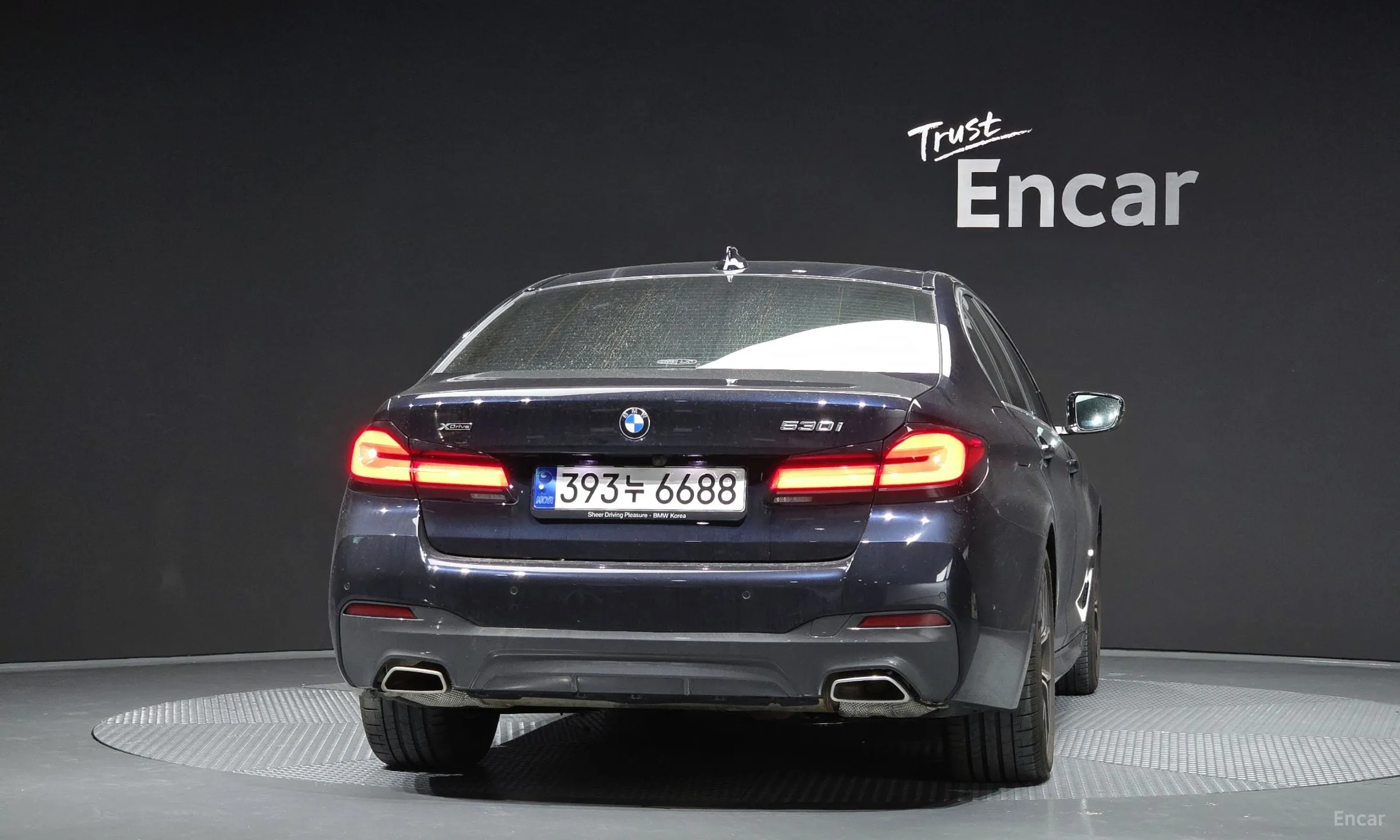 BMW 5 Series (G30) превью 3