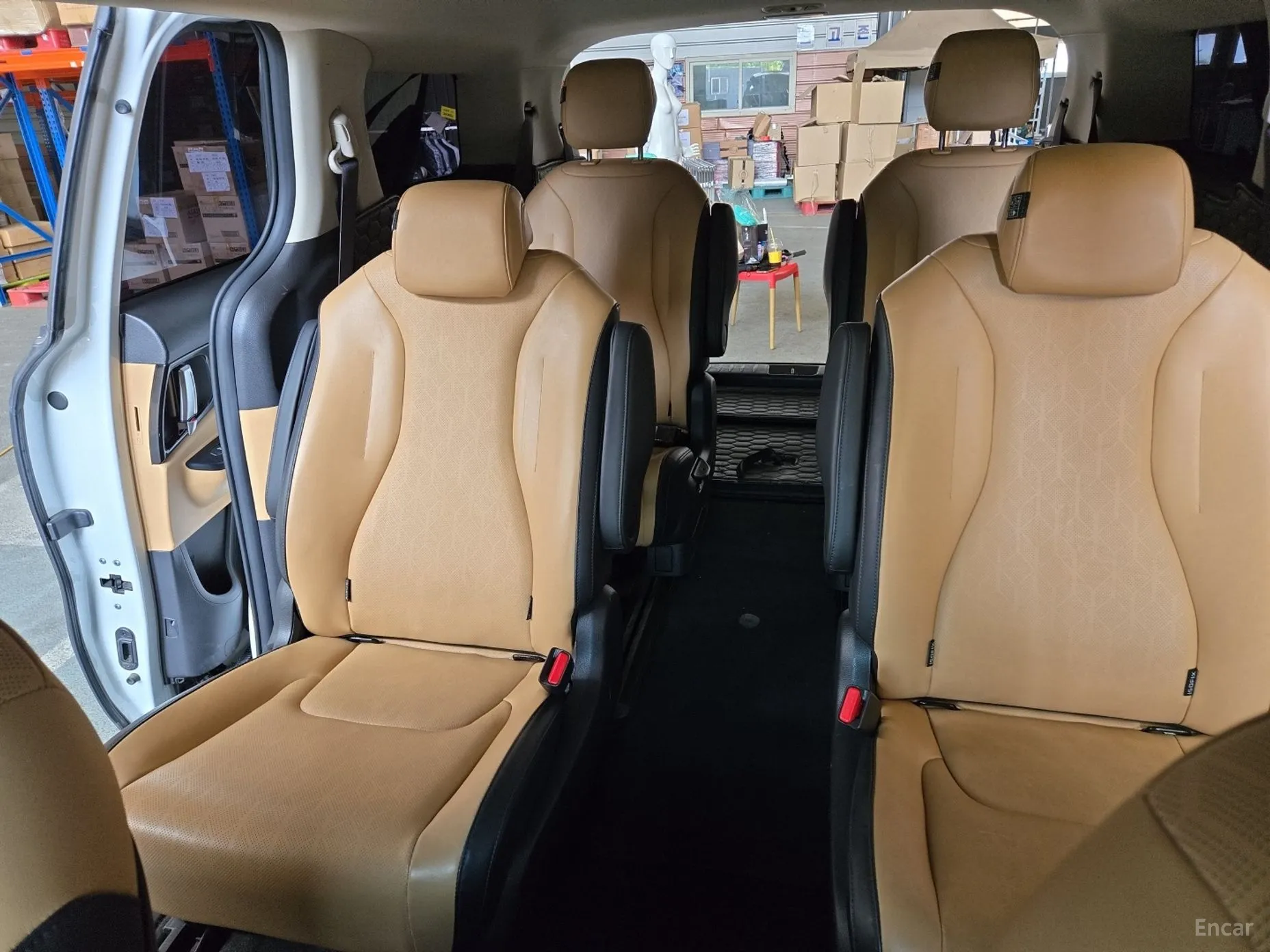 Kia Carnival Gen 4 превью 4