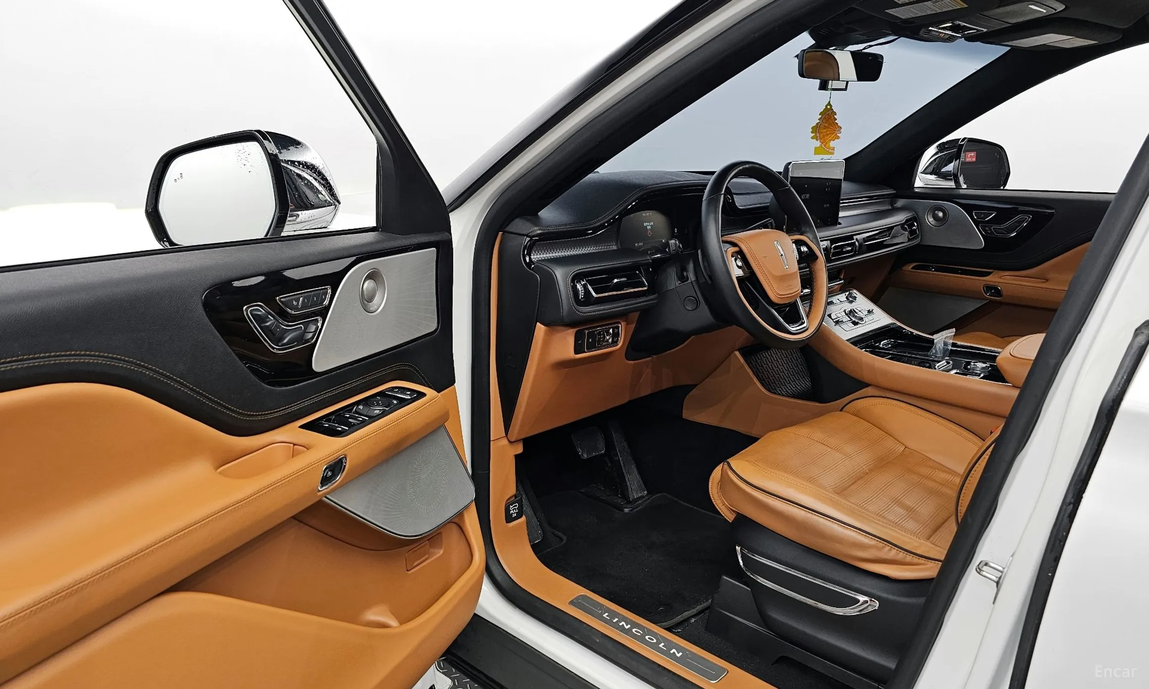 Lincoln Aviator 2nd Generation превью 10