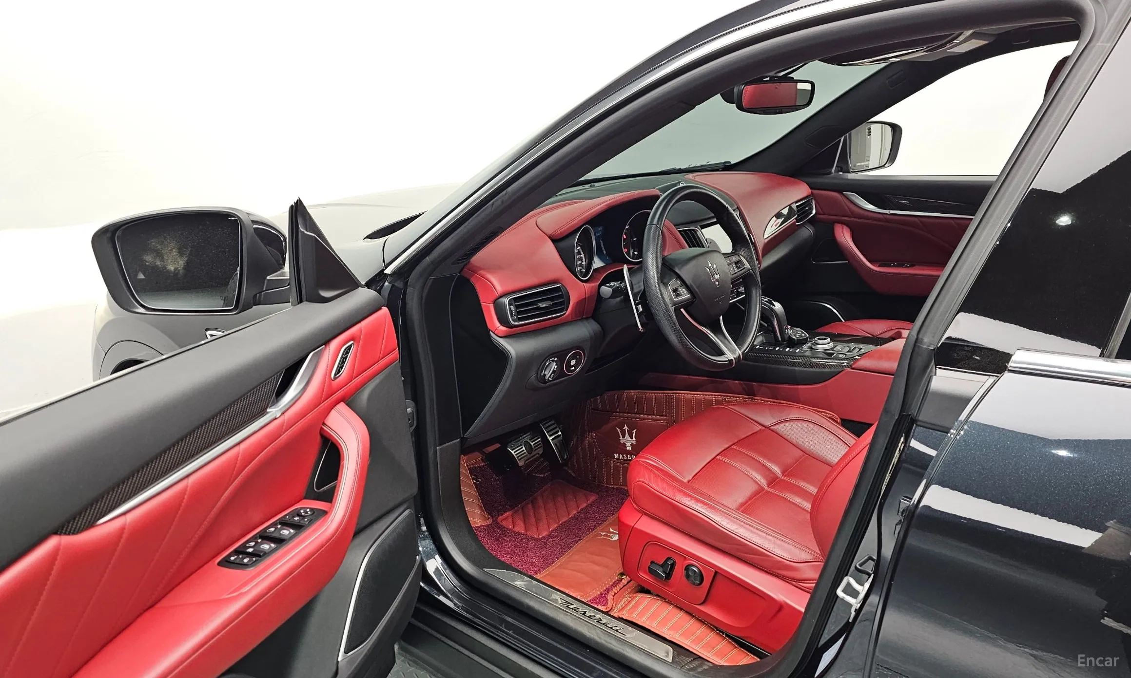 Maserati Levante превью 11