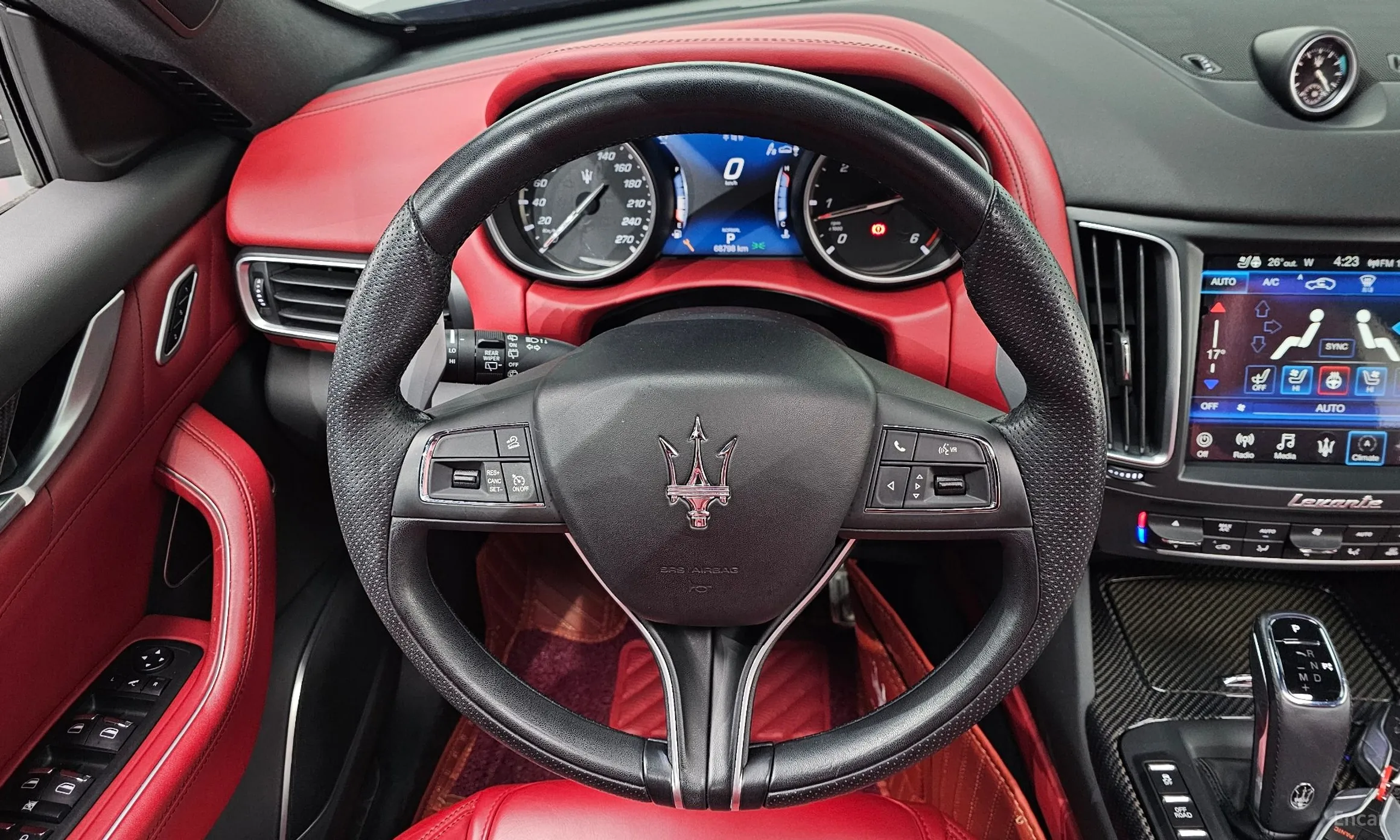 Maserati Levante превью 13