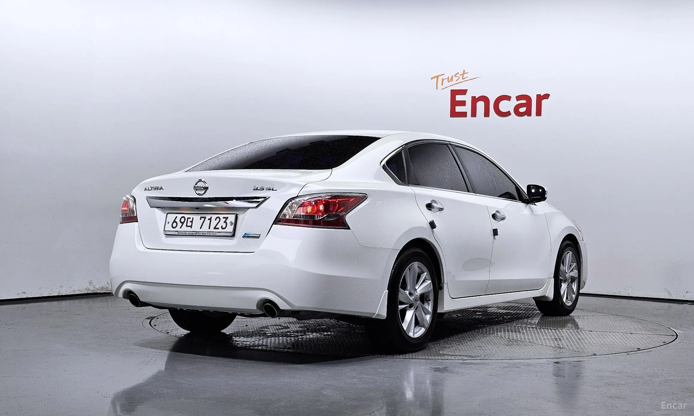 Nissan Altima превью 2