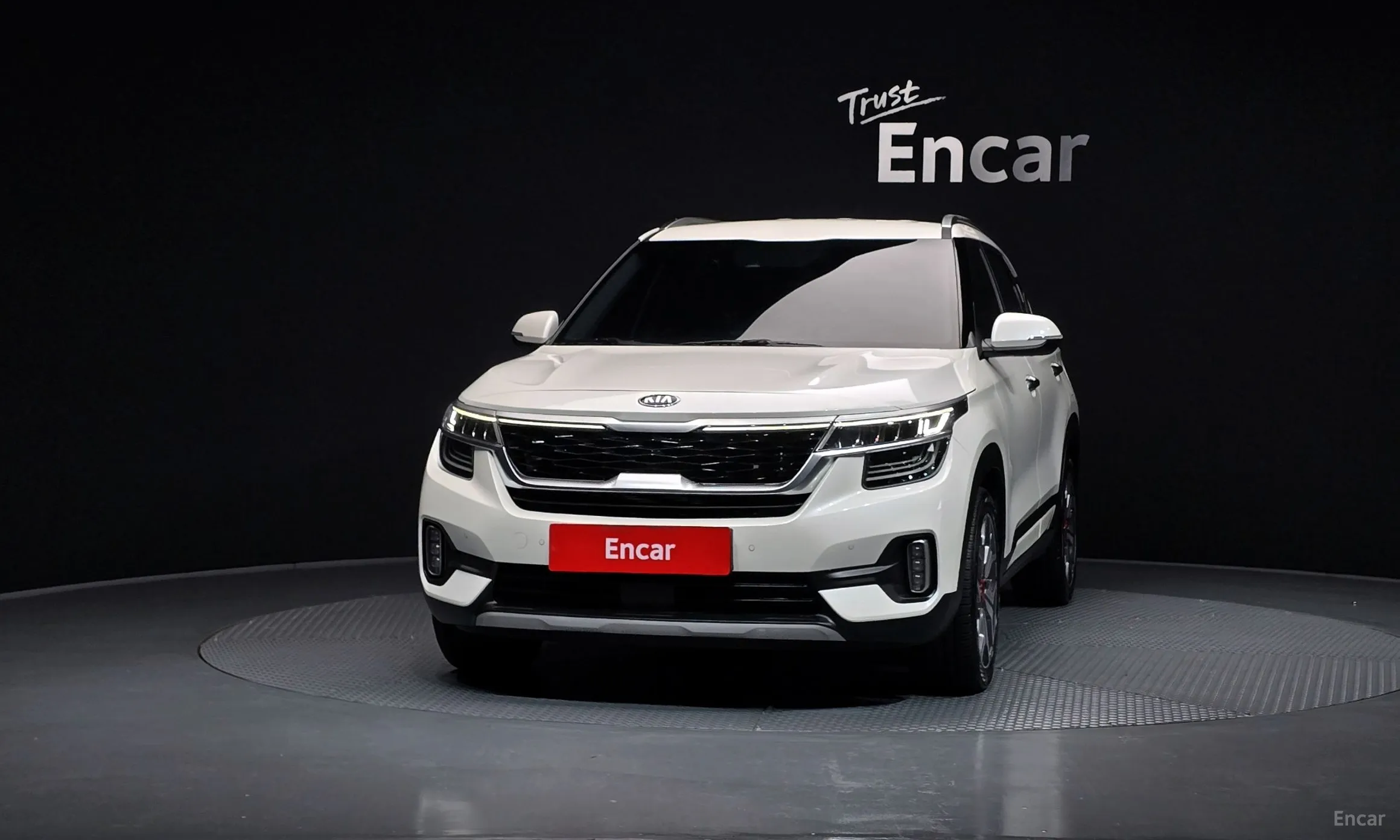 Kia Seltos превью 2
