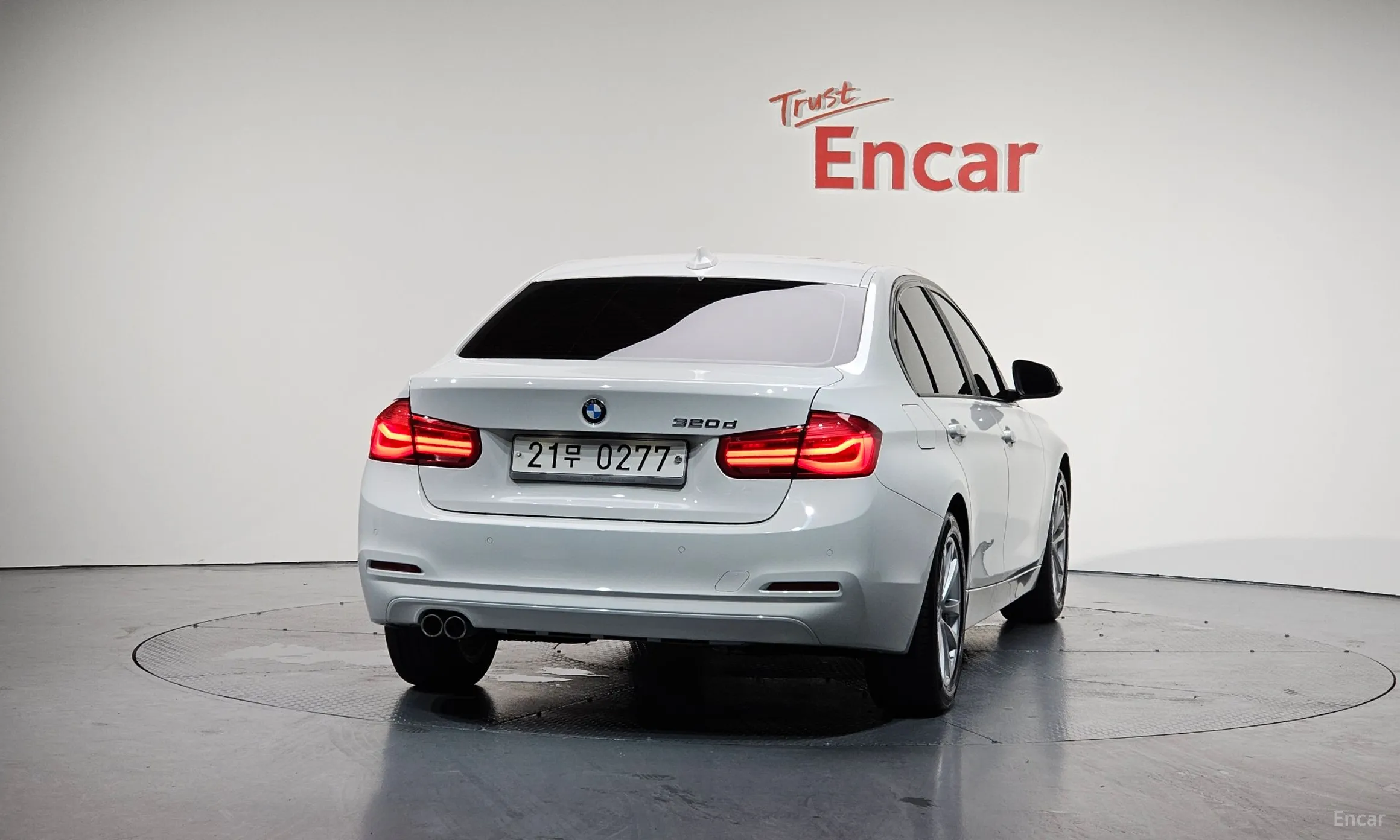 BMW 3 Series (F30) превью 3