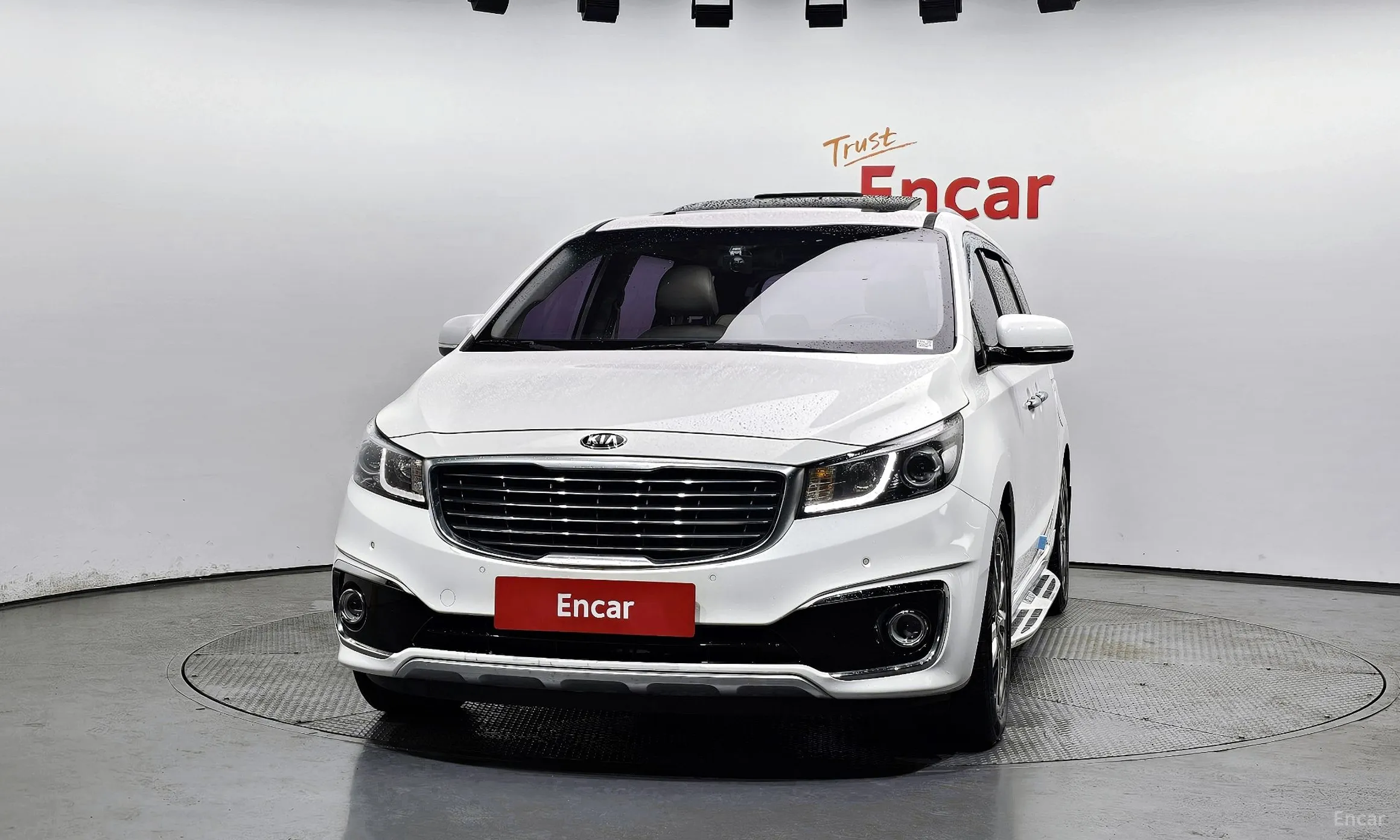 Kia Carnival превью 2