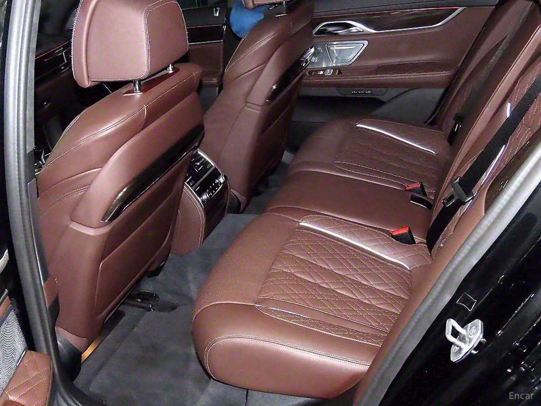 BMW 7 Series (G11) превью 4