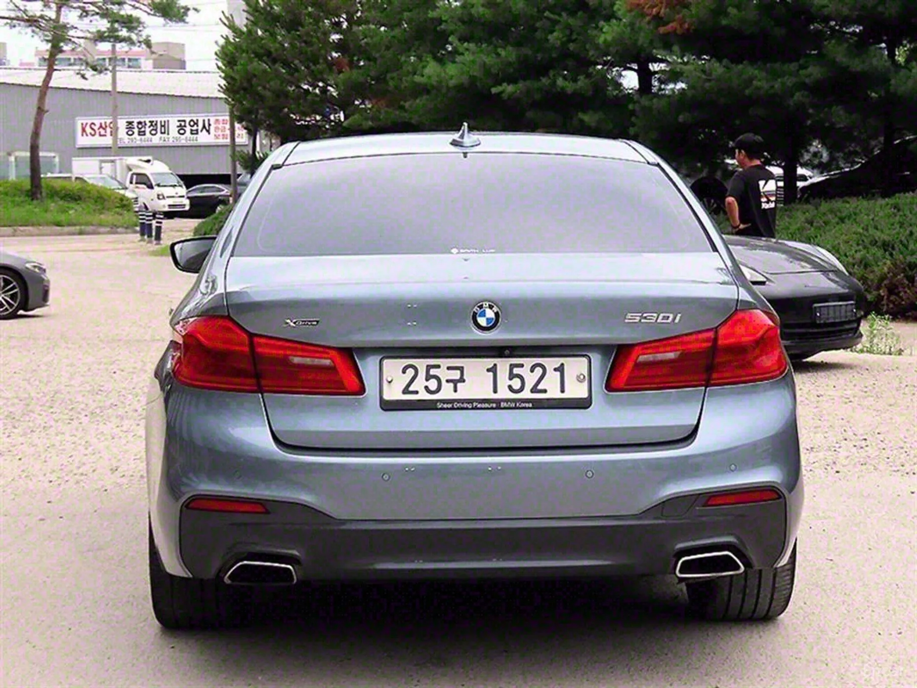 BMW 5 Series (G30) превью 3