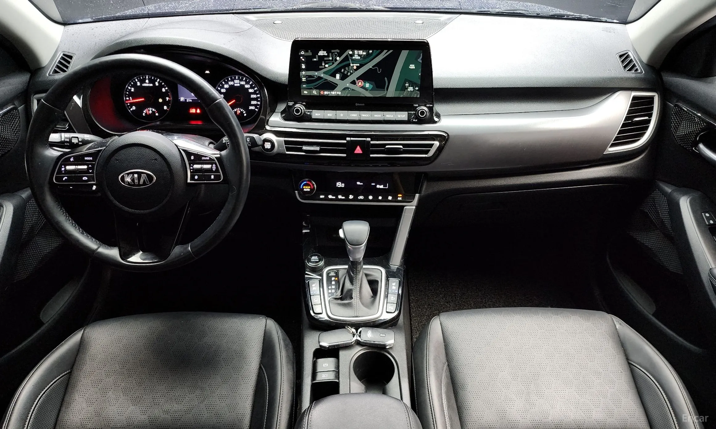 Kia Seltos превью 4