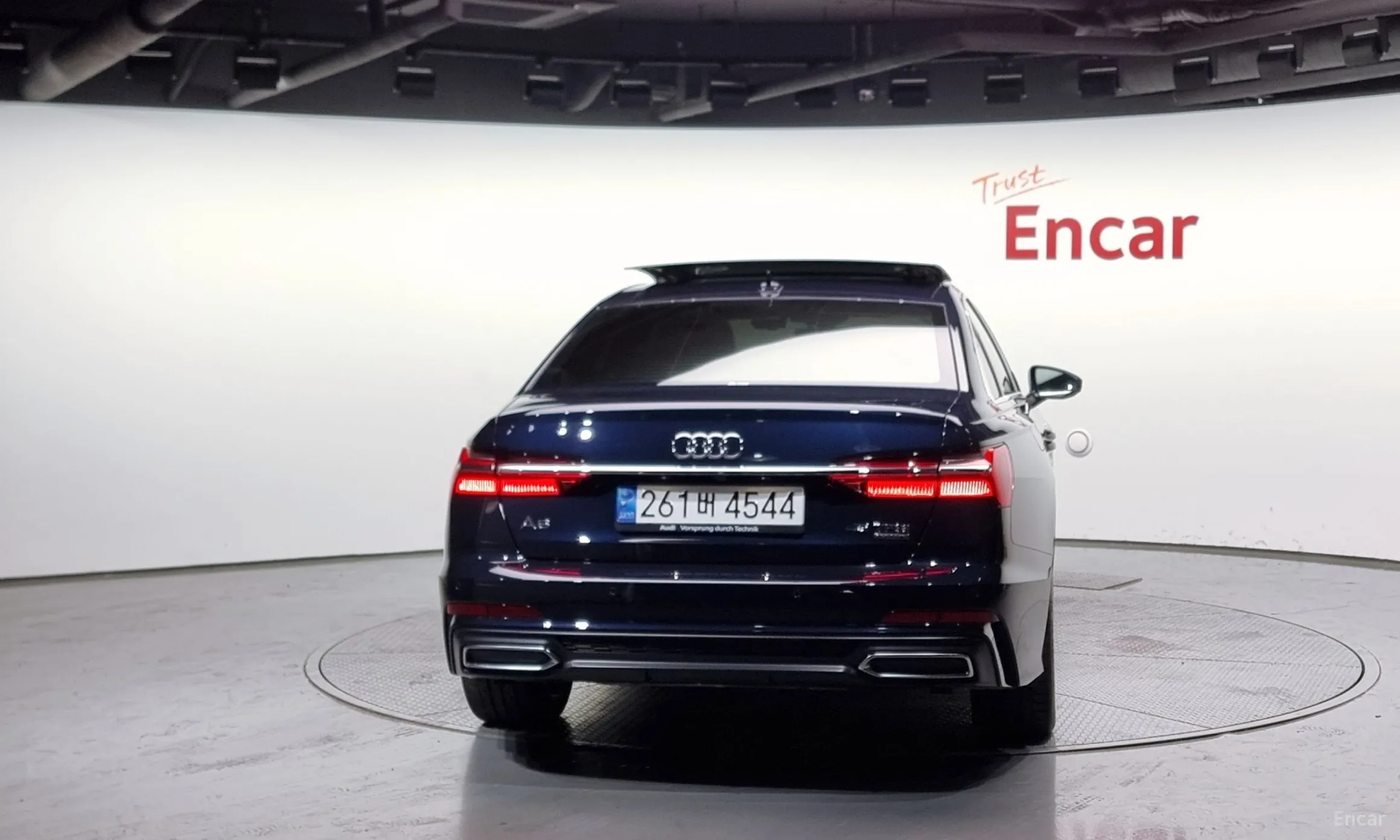 Audi A6 (C8) превью 3