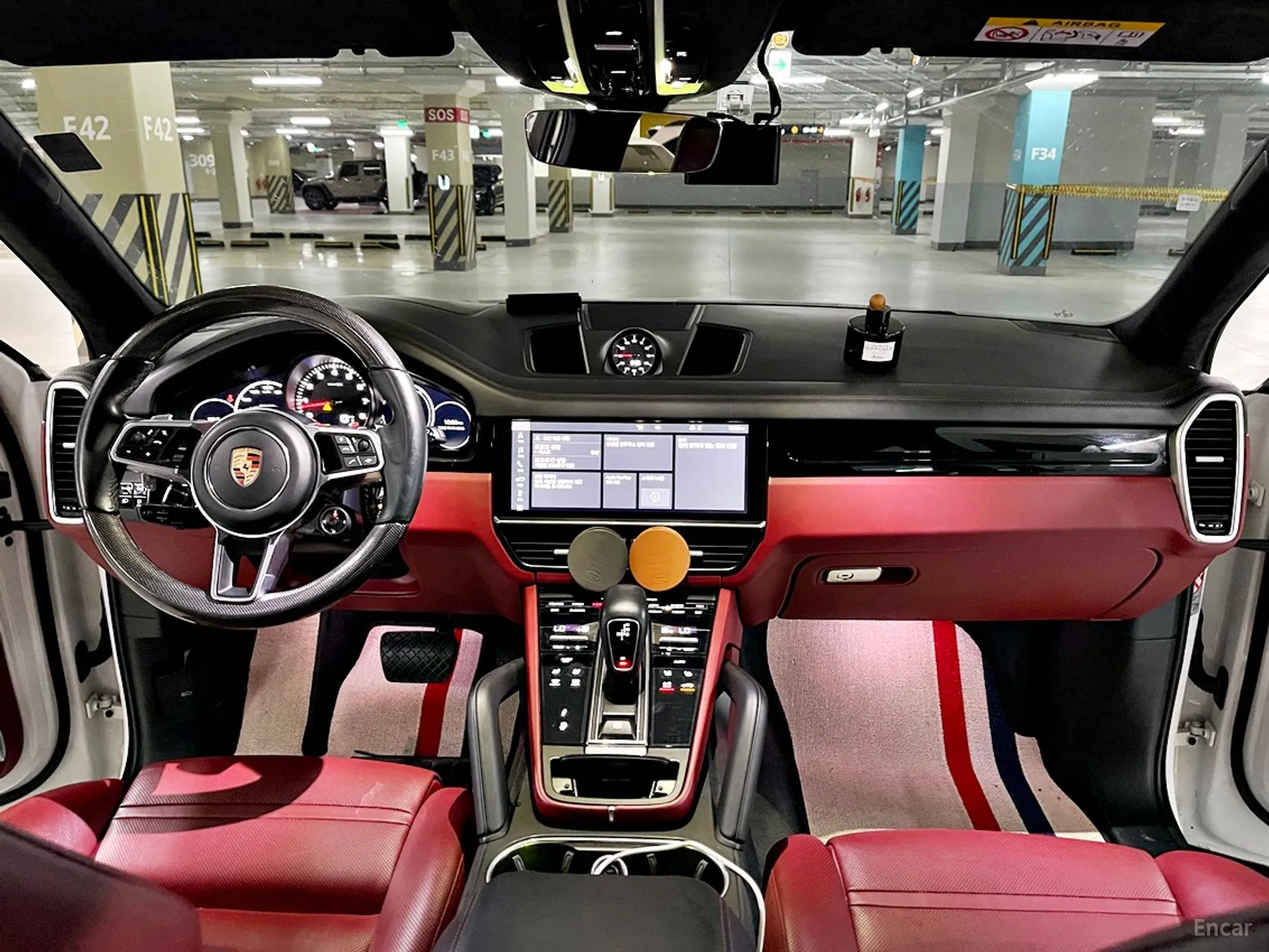 Porsche Cayenne (PO536) превью 4