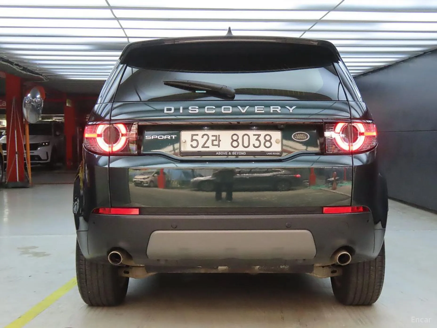 Land Rover Discovery Sports превью 2