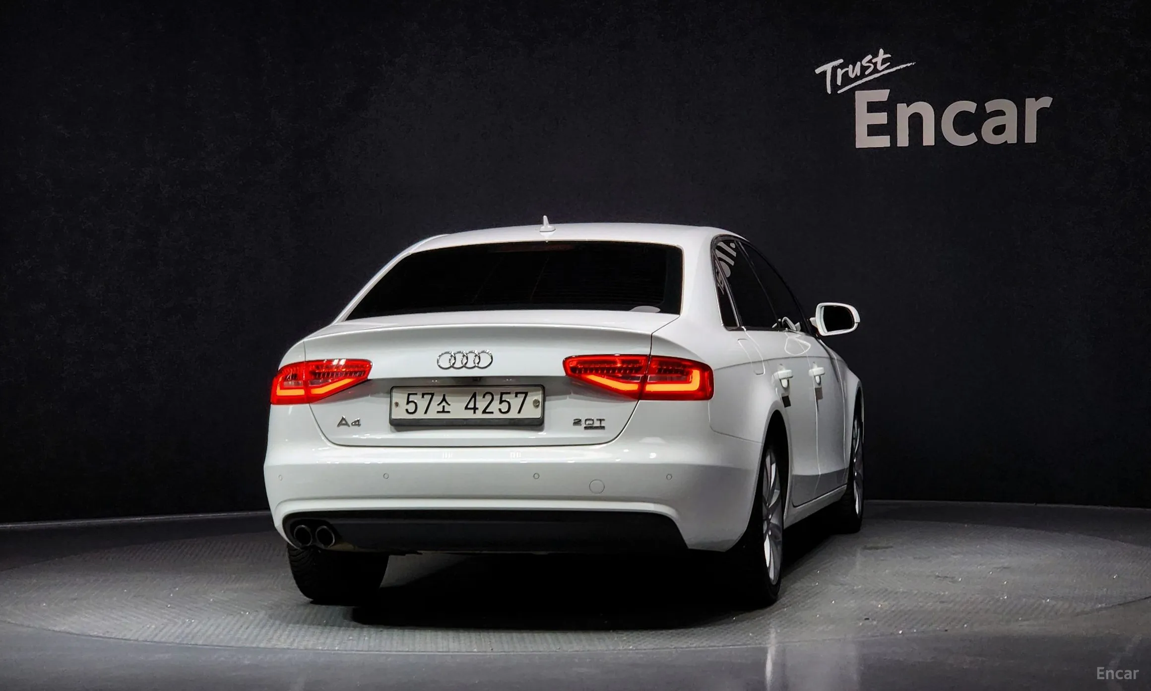 Audi New A4 превью 3