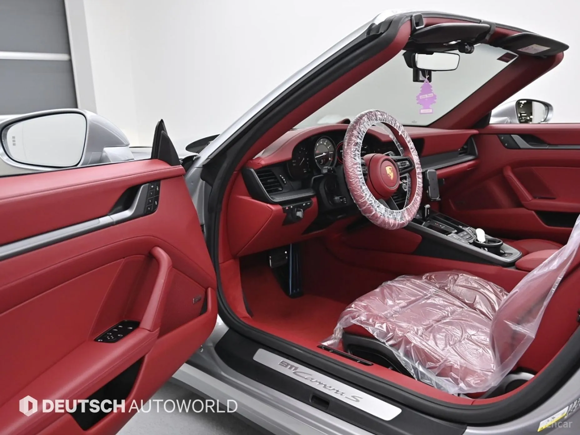 Porsche 911 (992) превью 4