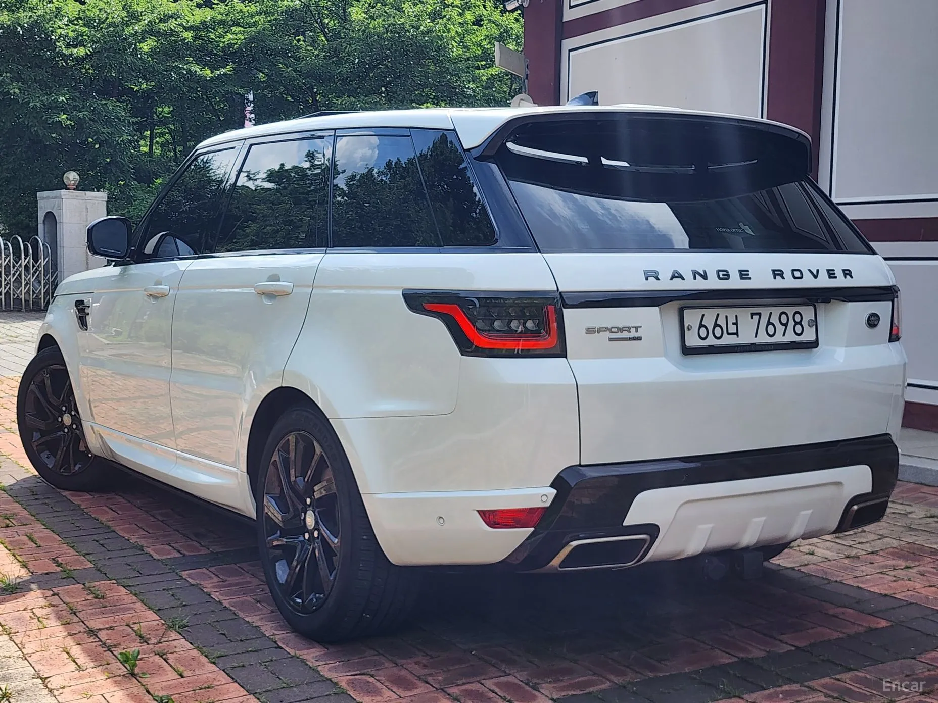 Land Rover Range Rover Sport 2nd Generation превью 3