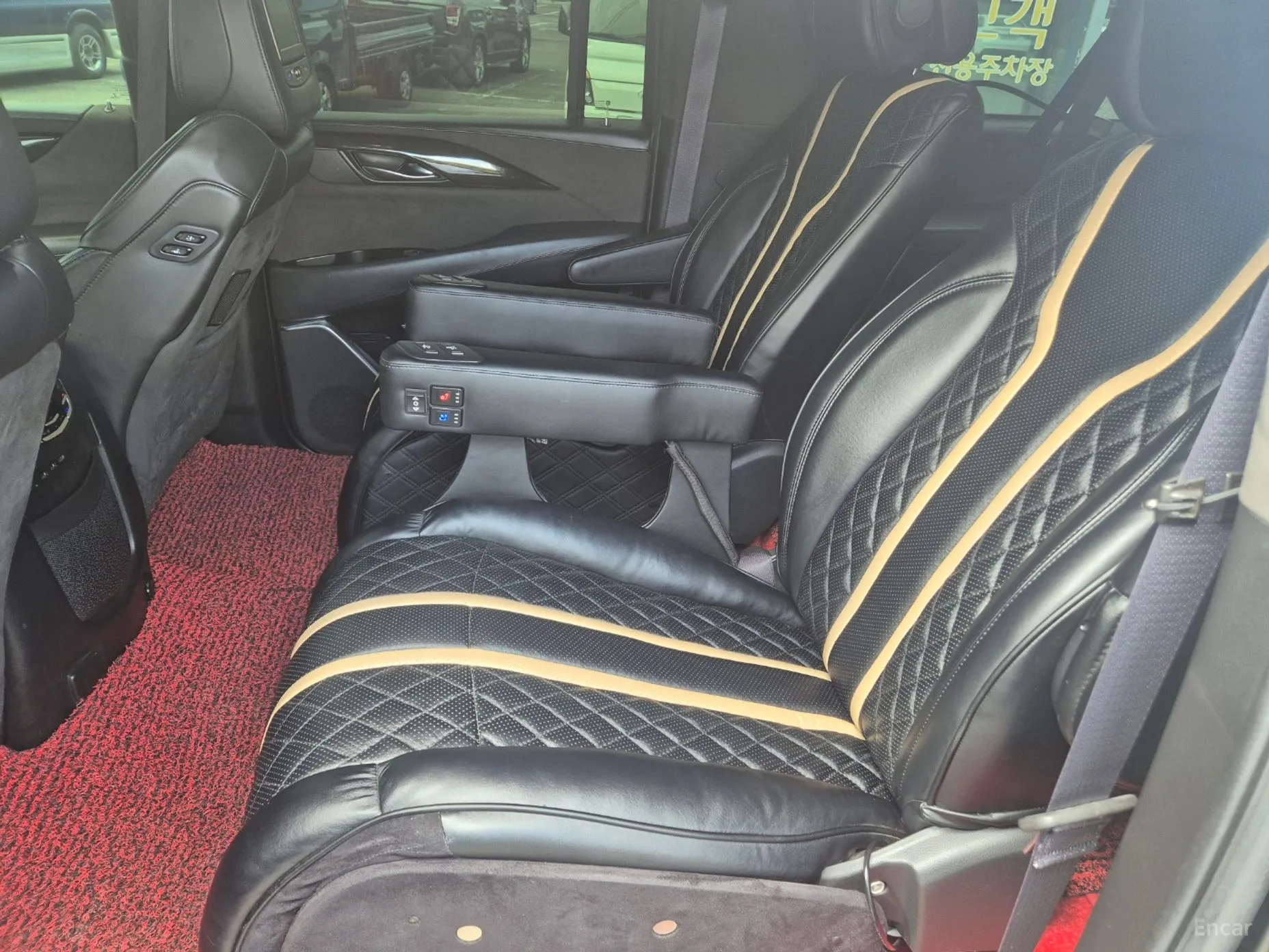Cadillac Escalade превью 7