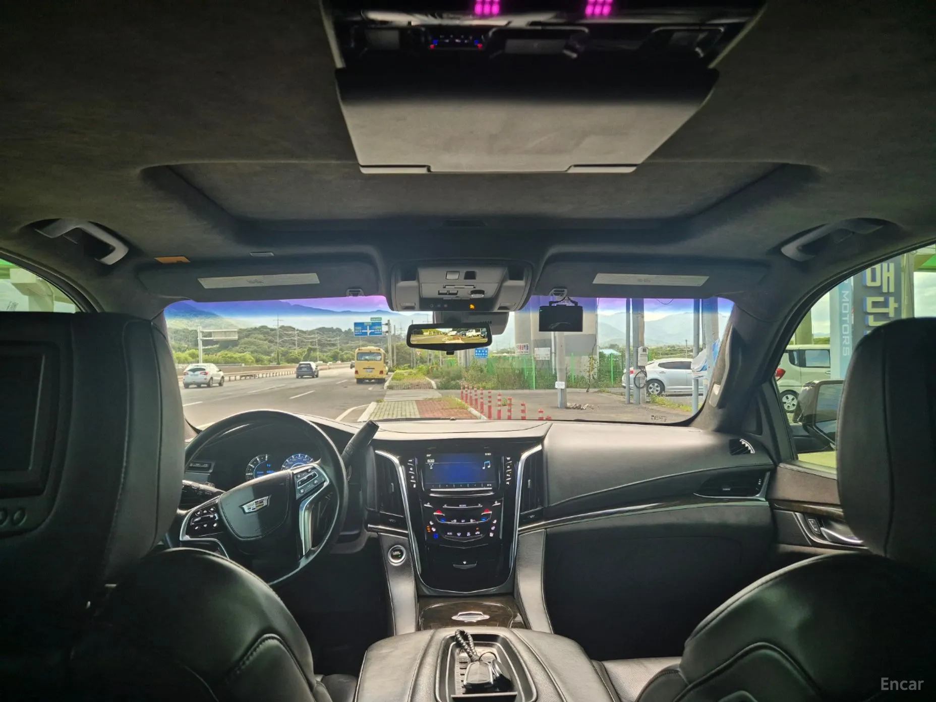 Cadillac Escalade превью 9