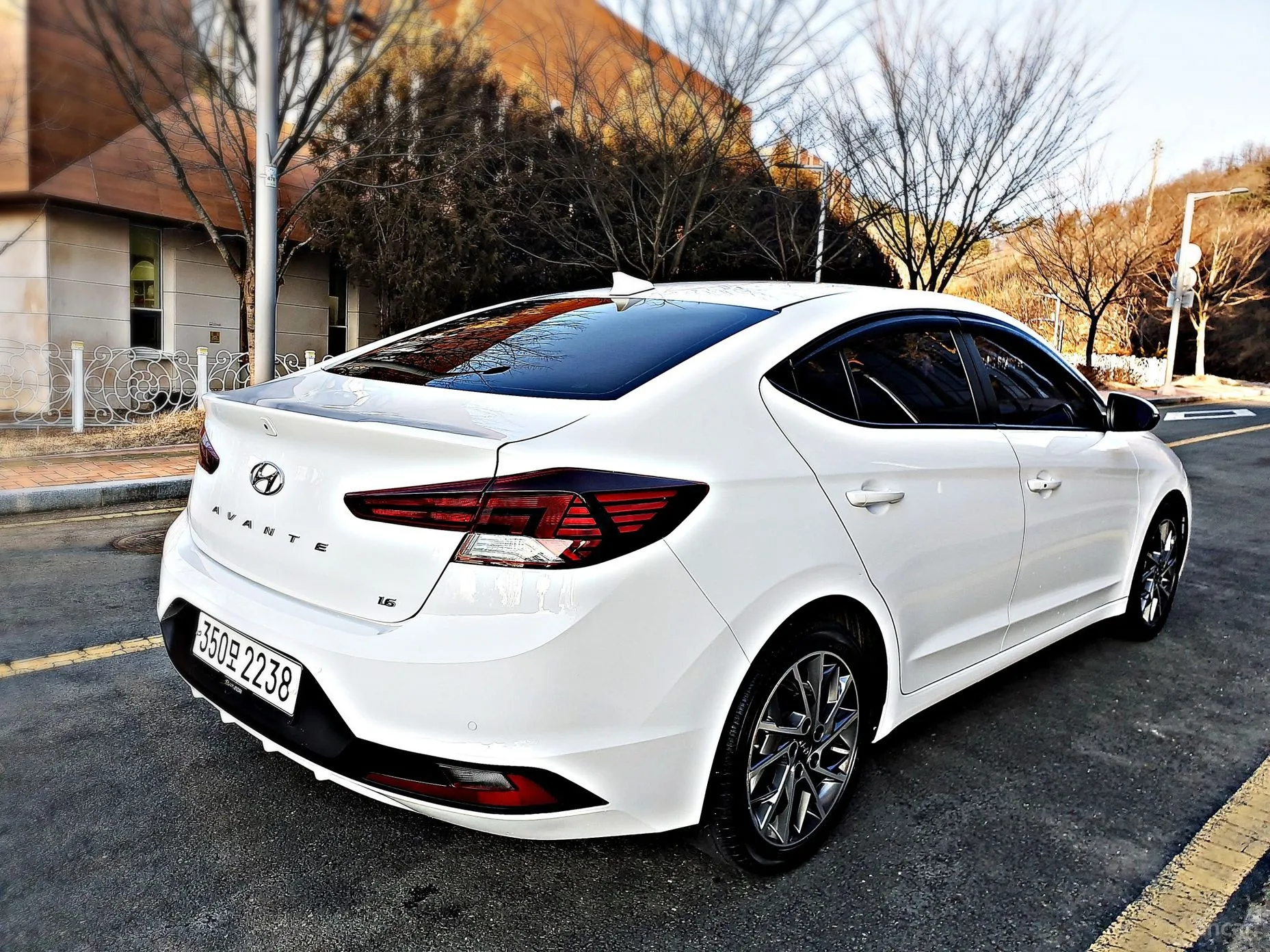 Hyundai Avante AD превью 2