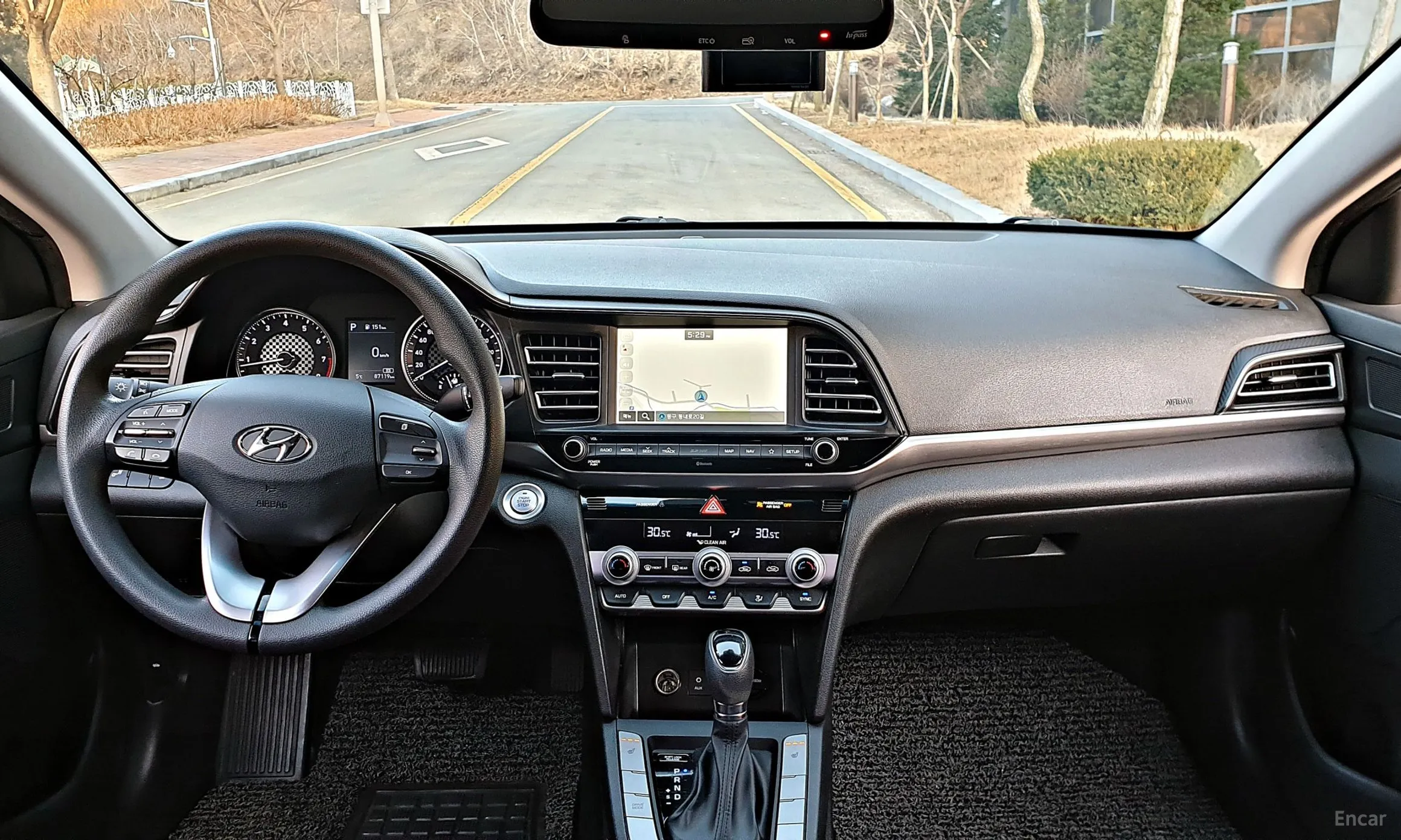 Hyundai Avante AD превью 4