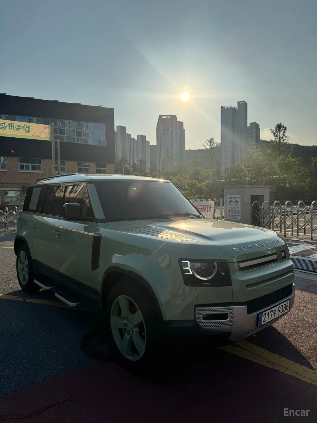 Defender (L663)