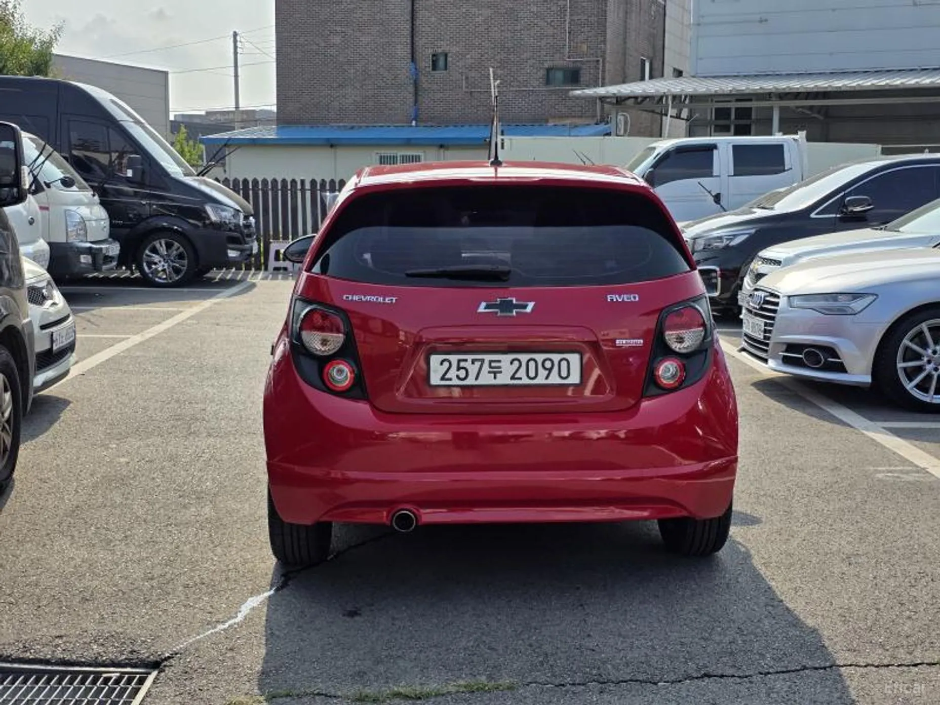 Chevrolet (GM Daewoo) Aveo Hatchback превью 2