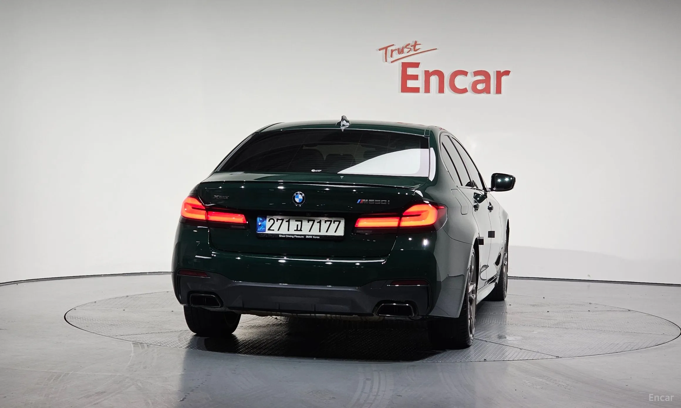 BMW 5 Series (G30) превью 3