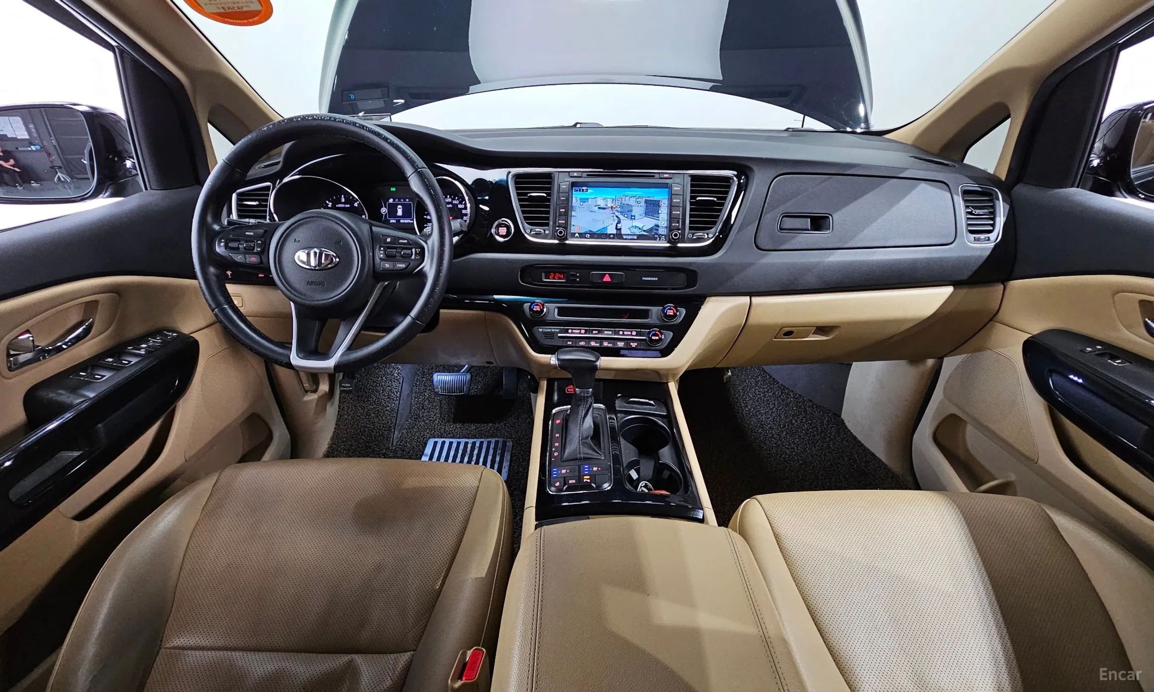 Kia Carnival превью 4