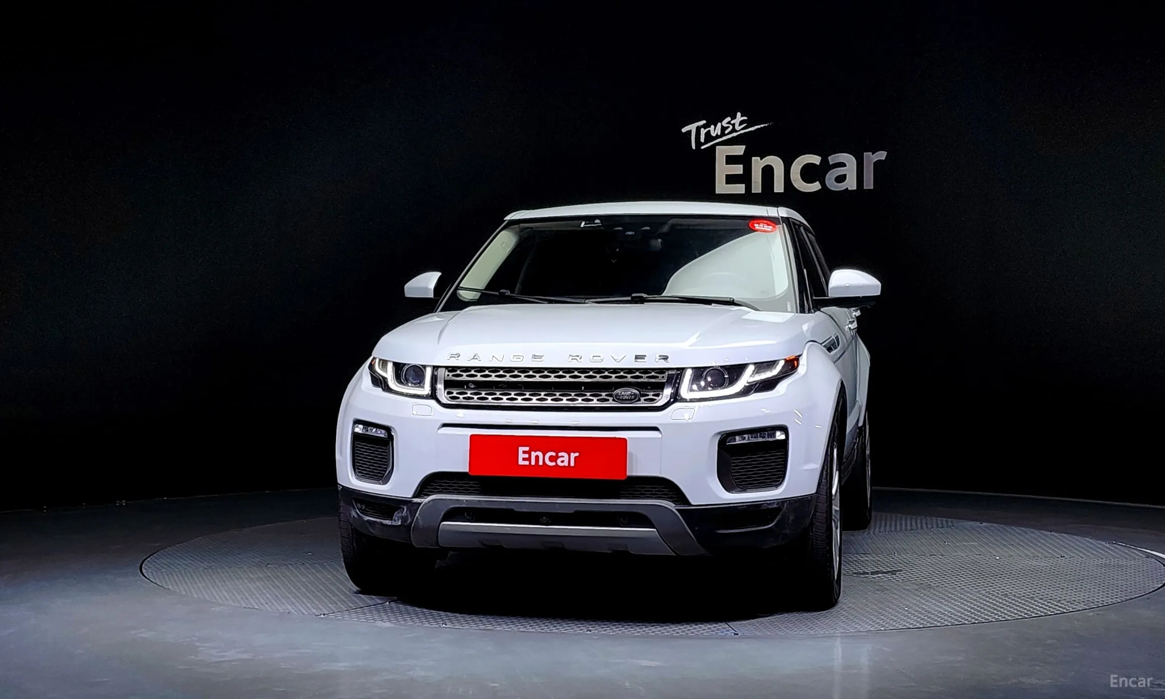 Land Rover Range Rover Evoque превью 2