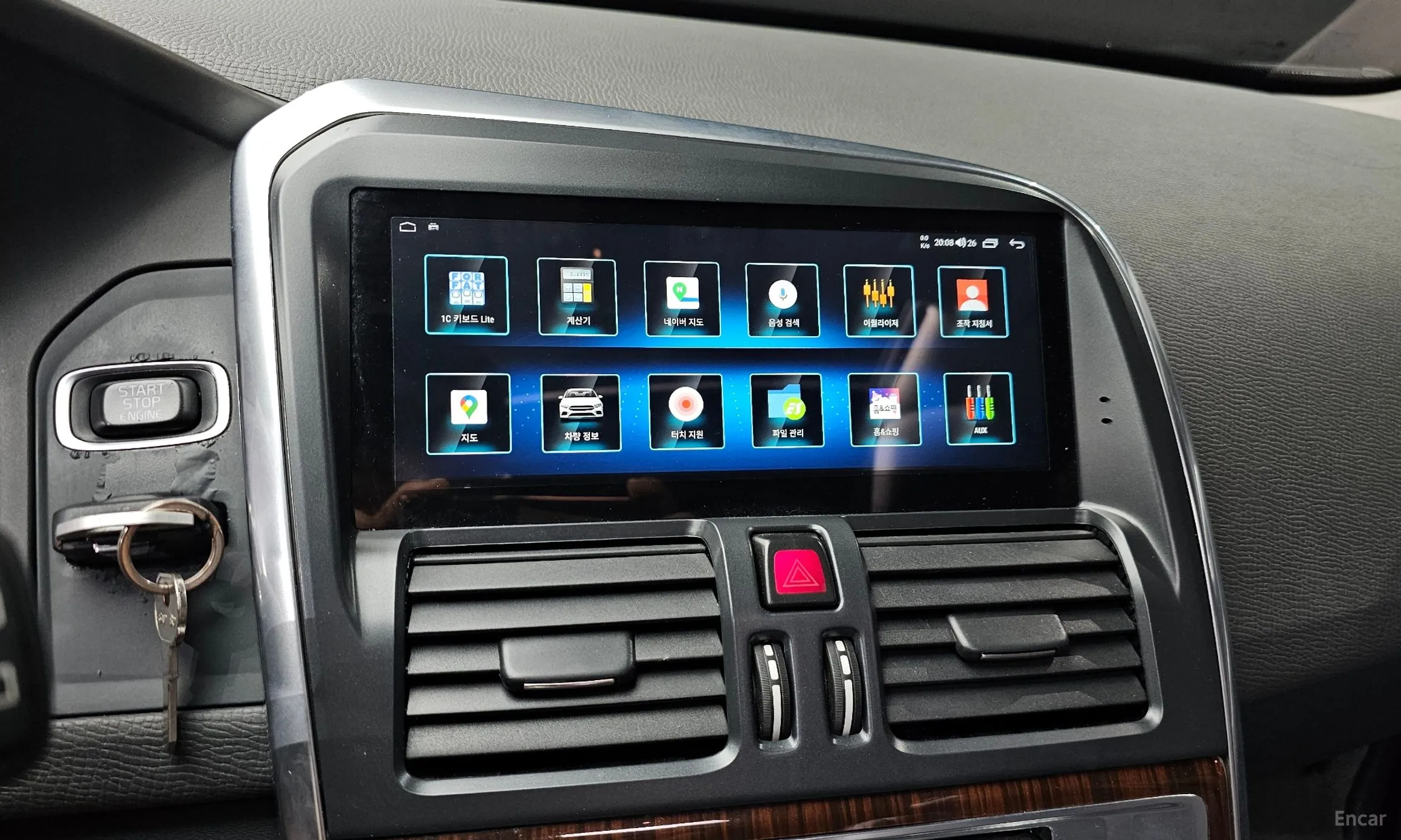 Volvo XC60 превью 16